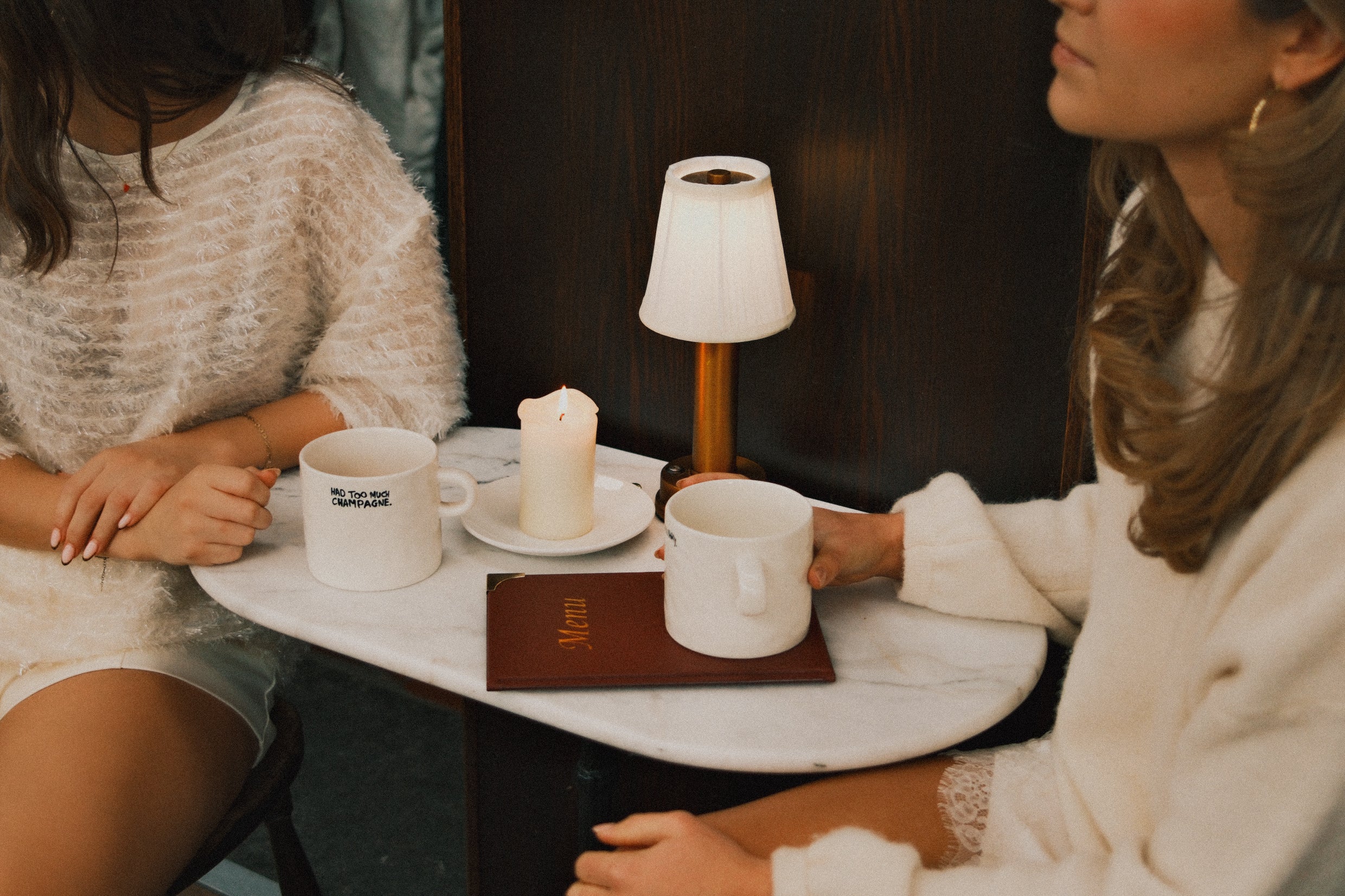 THE HOLIDAYS TOP ECRU