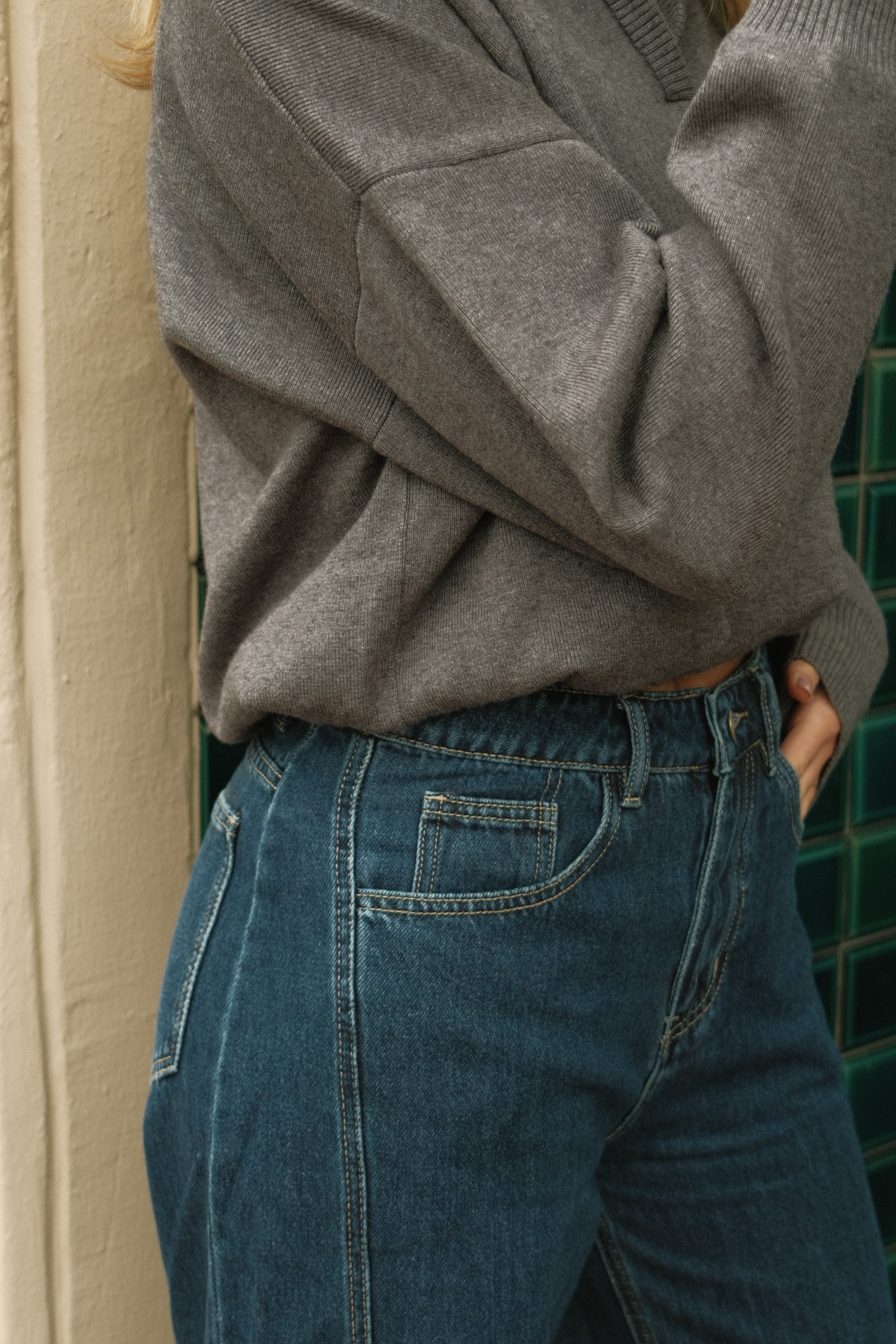 THE LAYERED POLO KNIT GREY