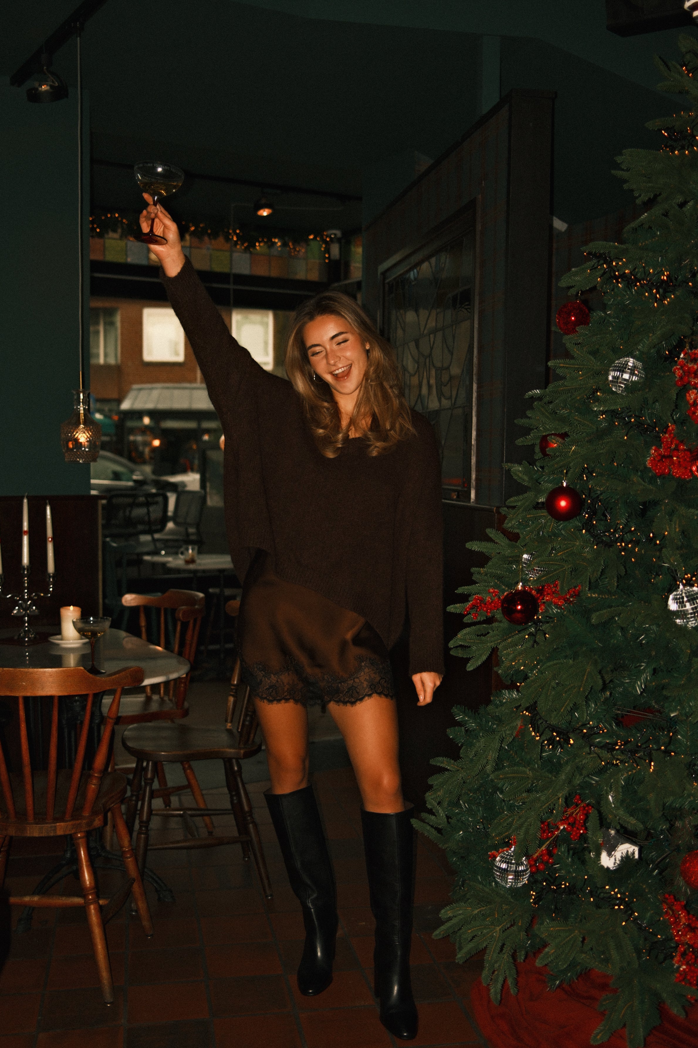 OVERSIZED V KNIT CHOCO