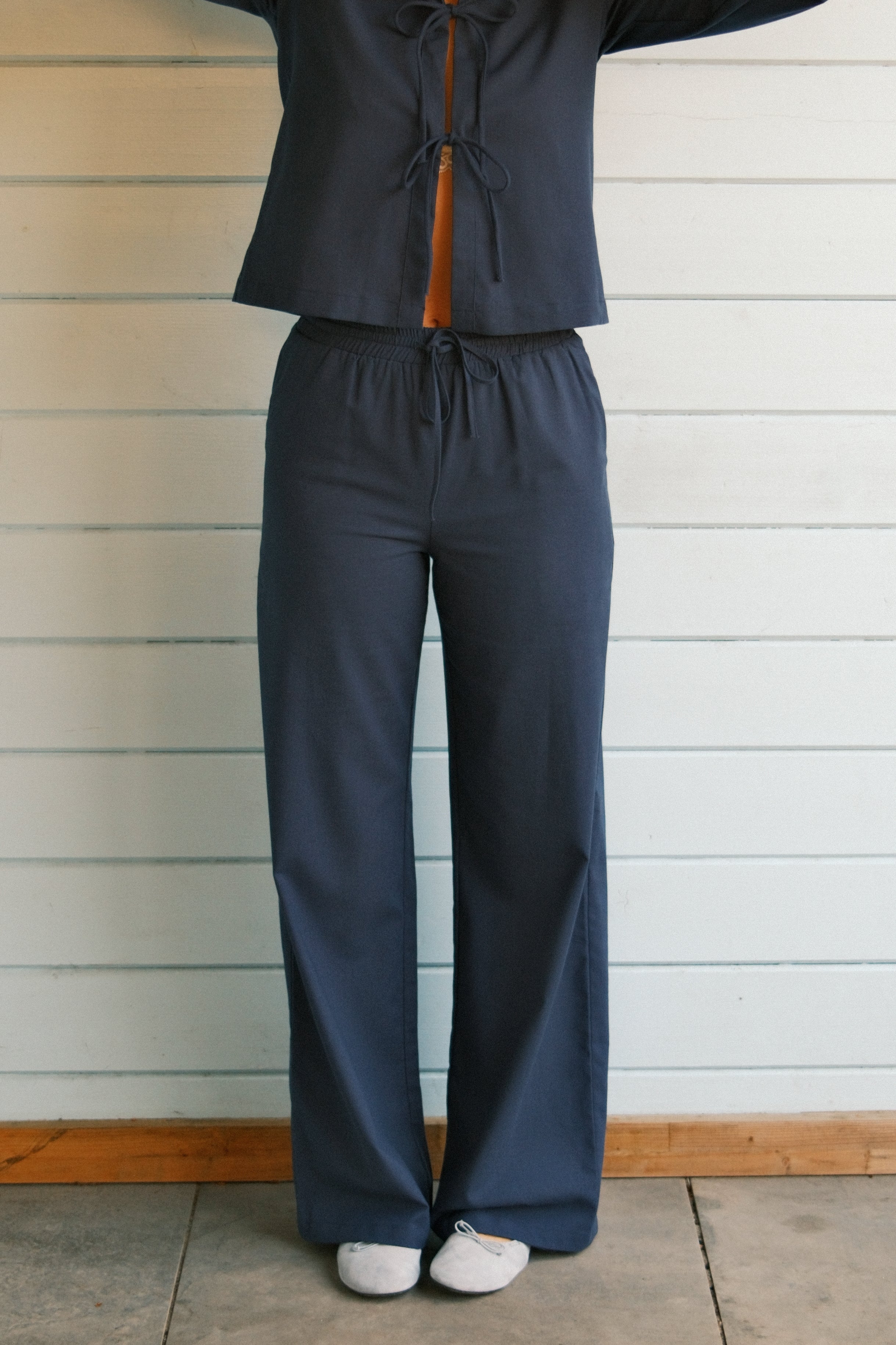 THE APRIL PANTS NAVY