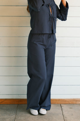 THE APRIL PANTS NAVY