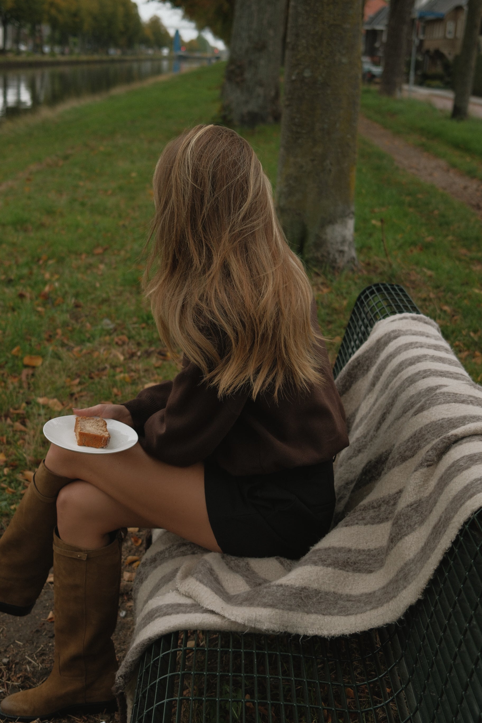 THE LAYERED POLO KNIT CHOCO
