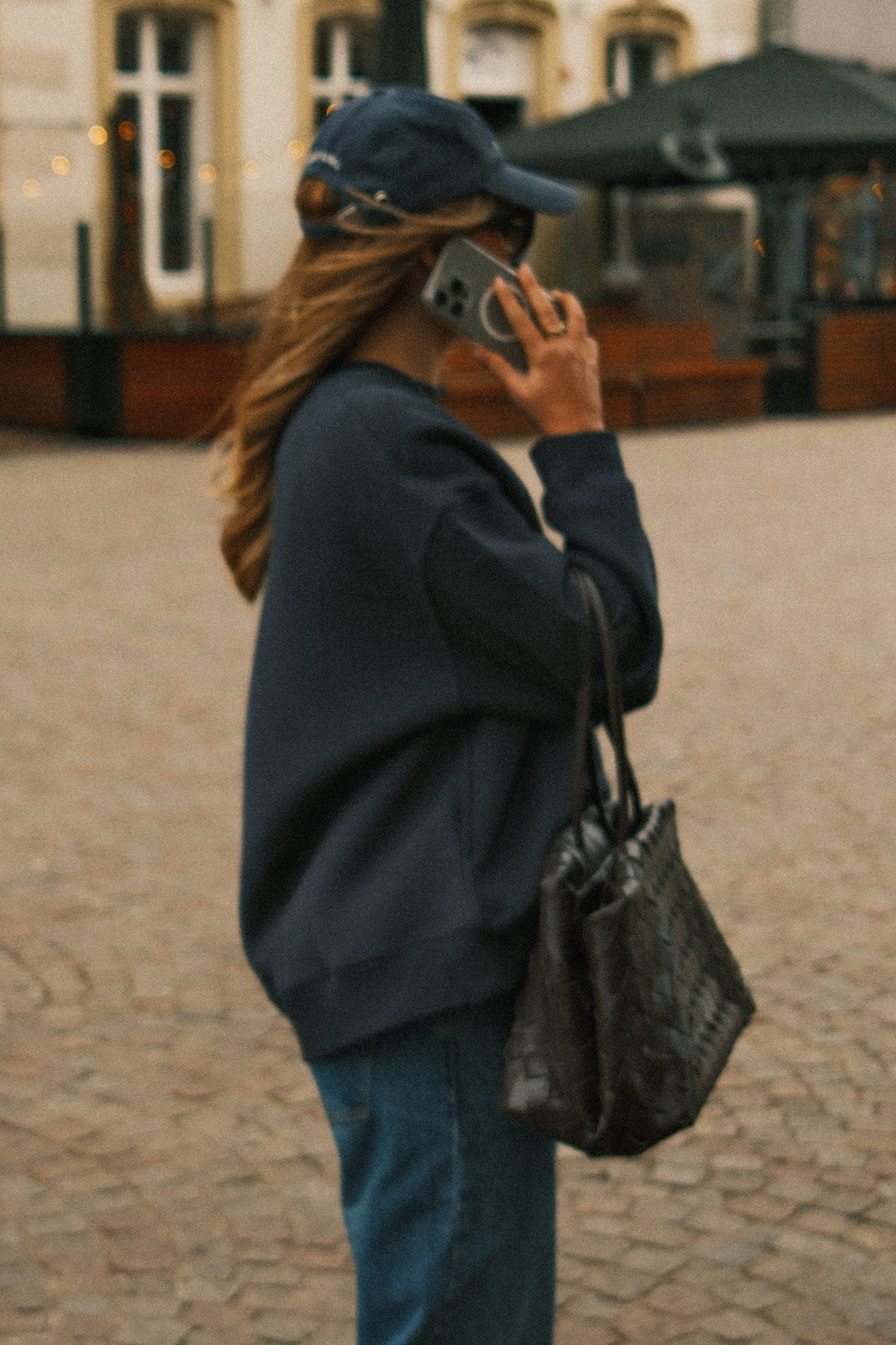 OVERSIZED MAE SWEATER NAVY