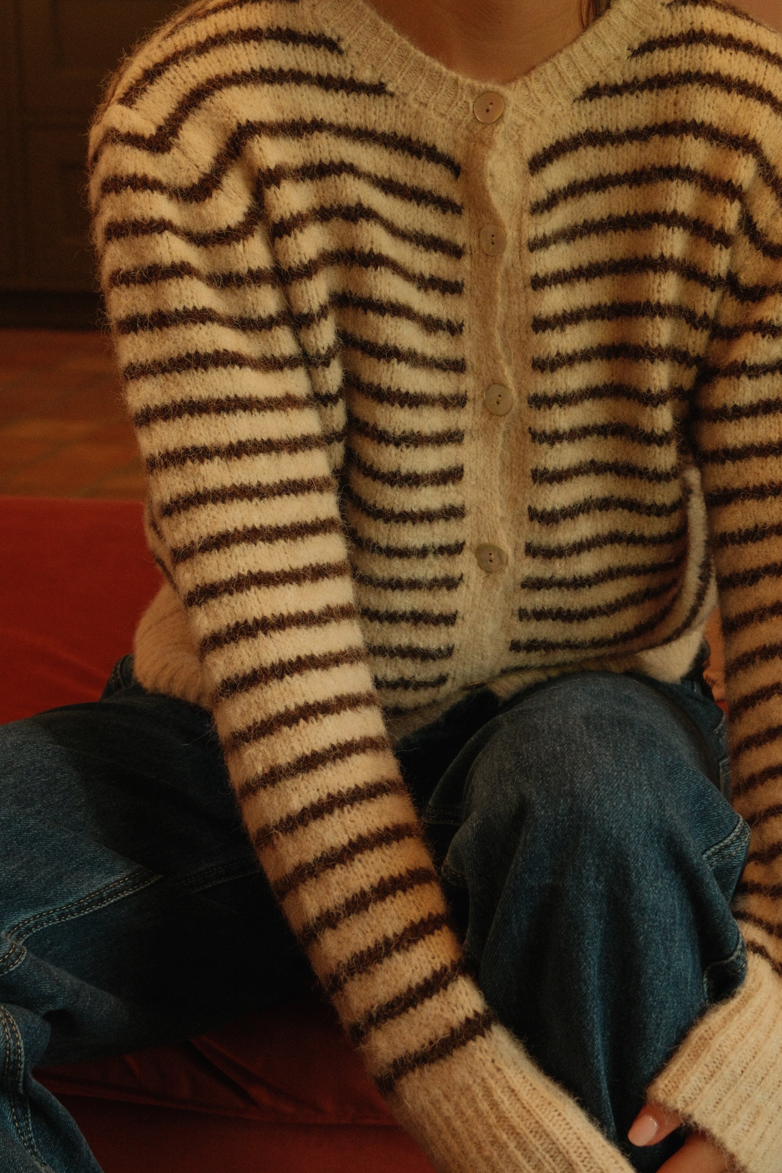 THE CHARLOTTE CARDIGAN STRIPED CHOCO