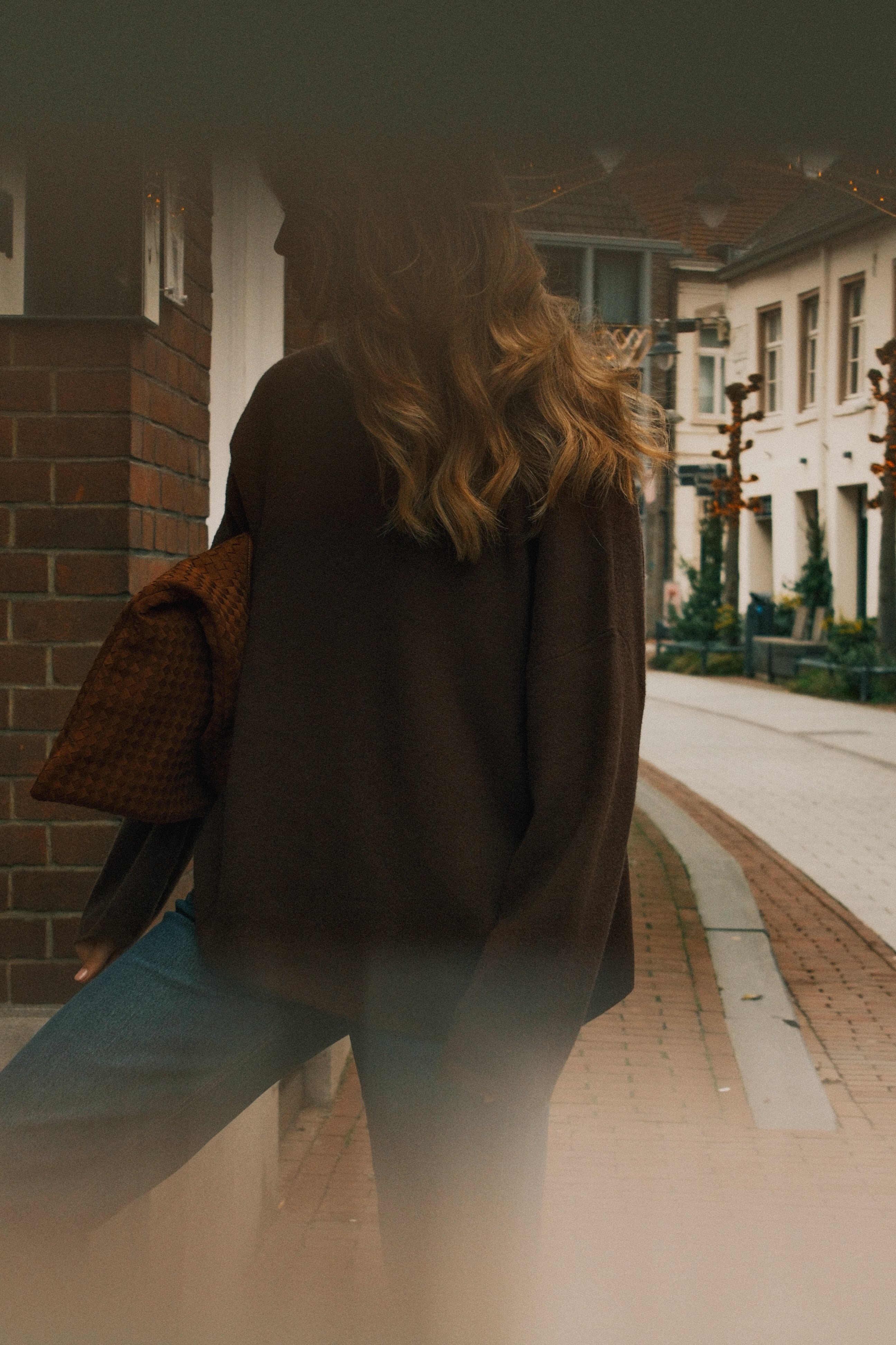 OVERSIZED ELLE SWEATER CHOCO