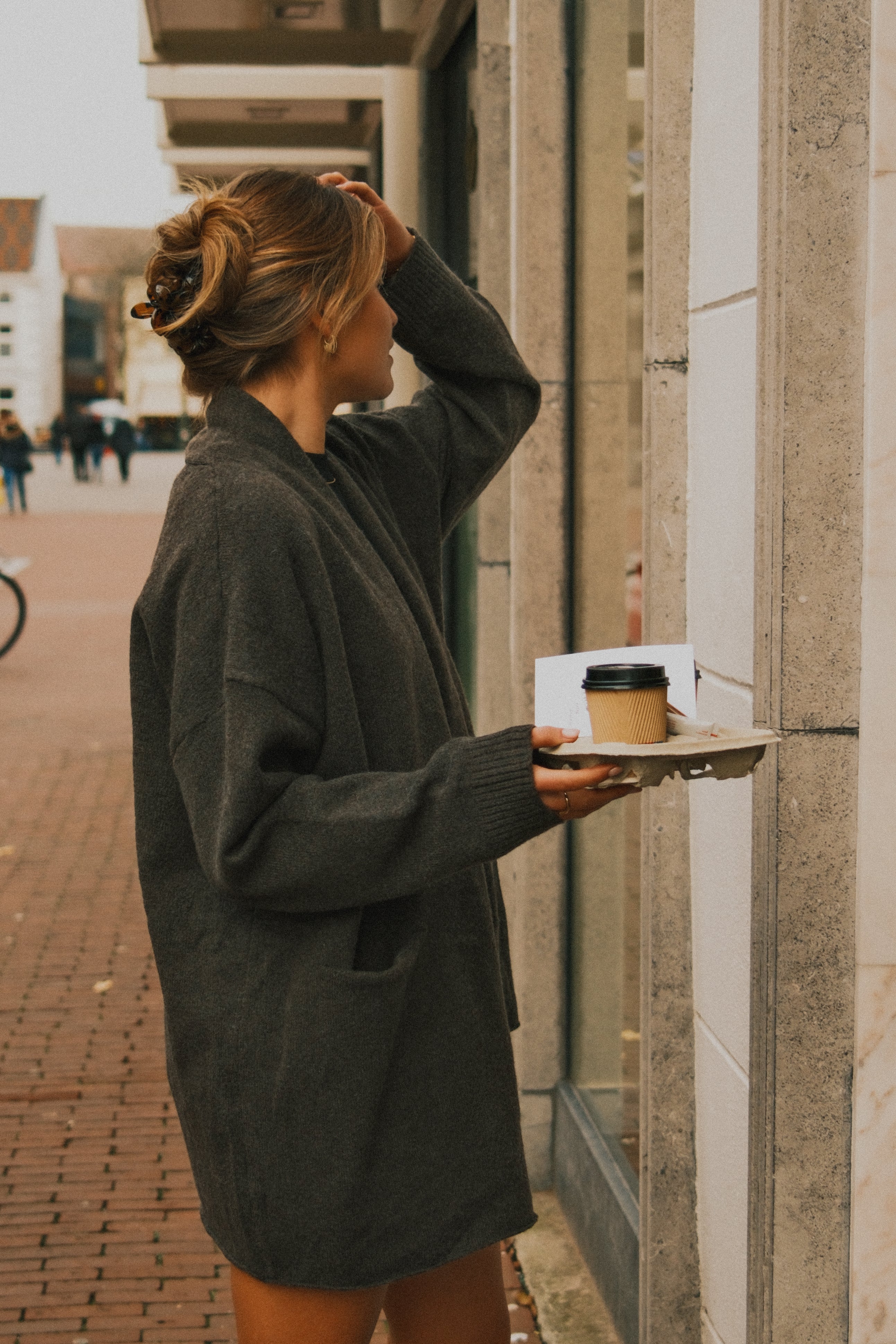 THE CHESTNUT CARDIGAN