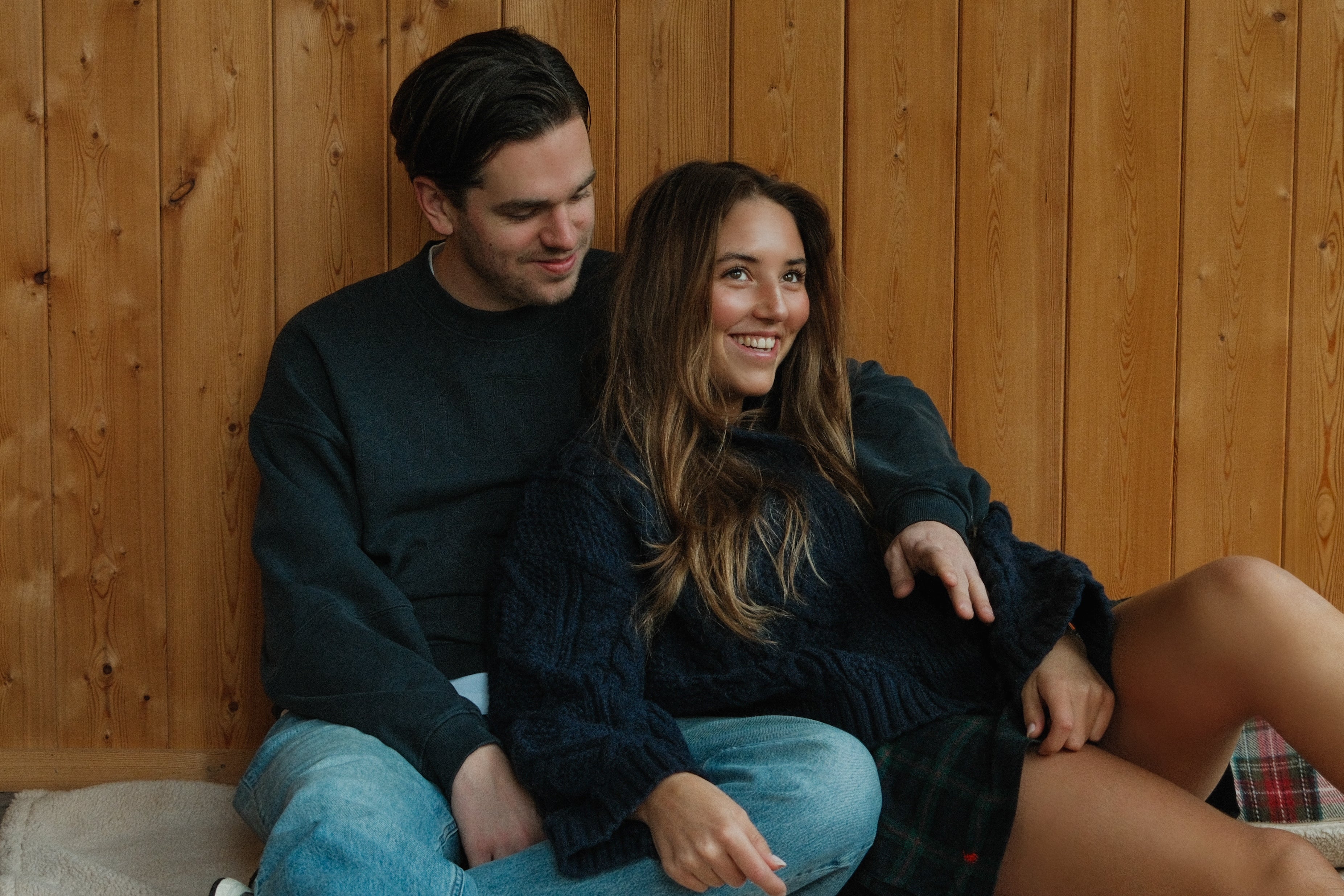 HERITAGE CABLE CARDIGAN NAVY