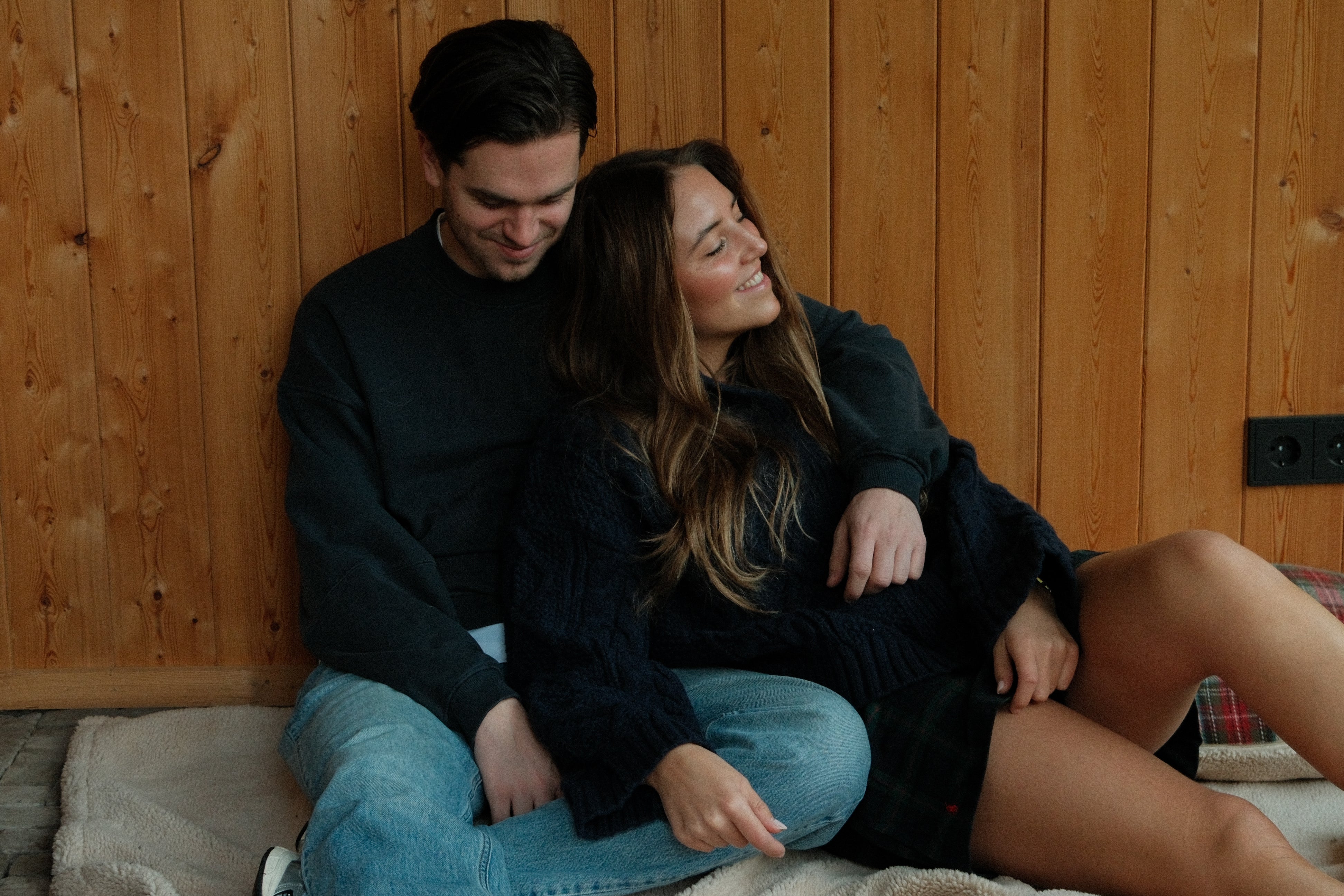 HERITAGE CABLE CARDIGAN NAVY