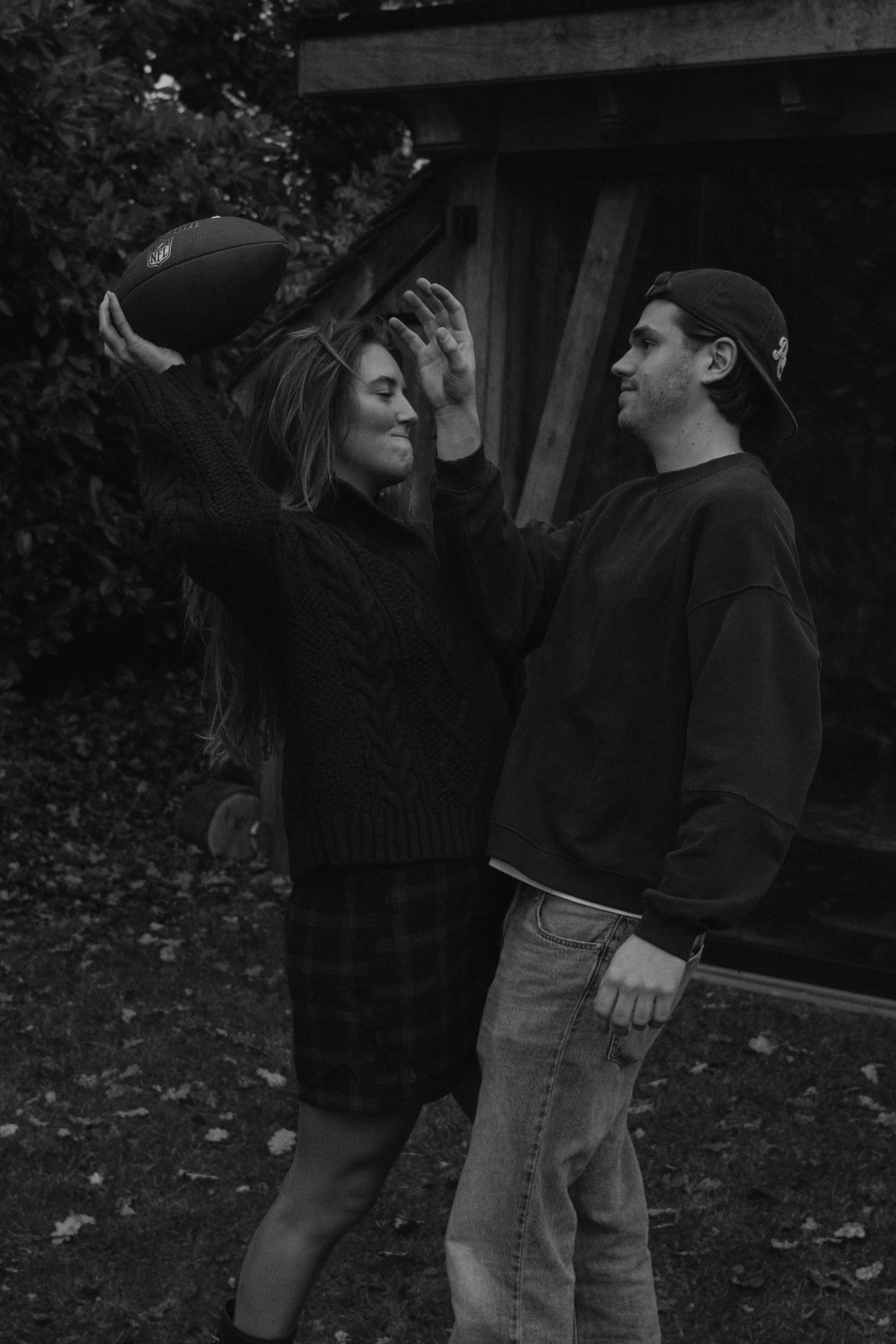 HERITAGE CABLE CARDIGAN NAVY