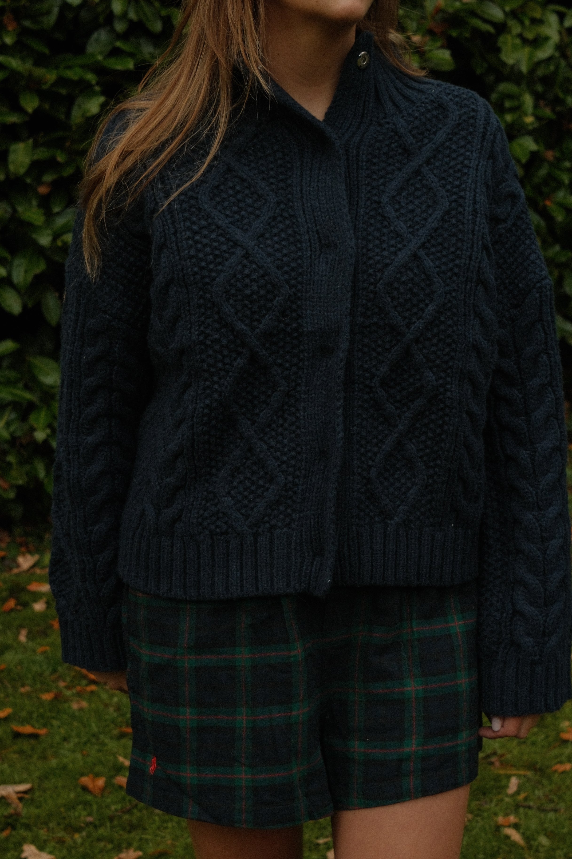 HERITAGE CABLE CARDIGAN NAVY