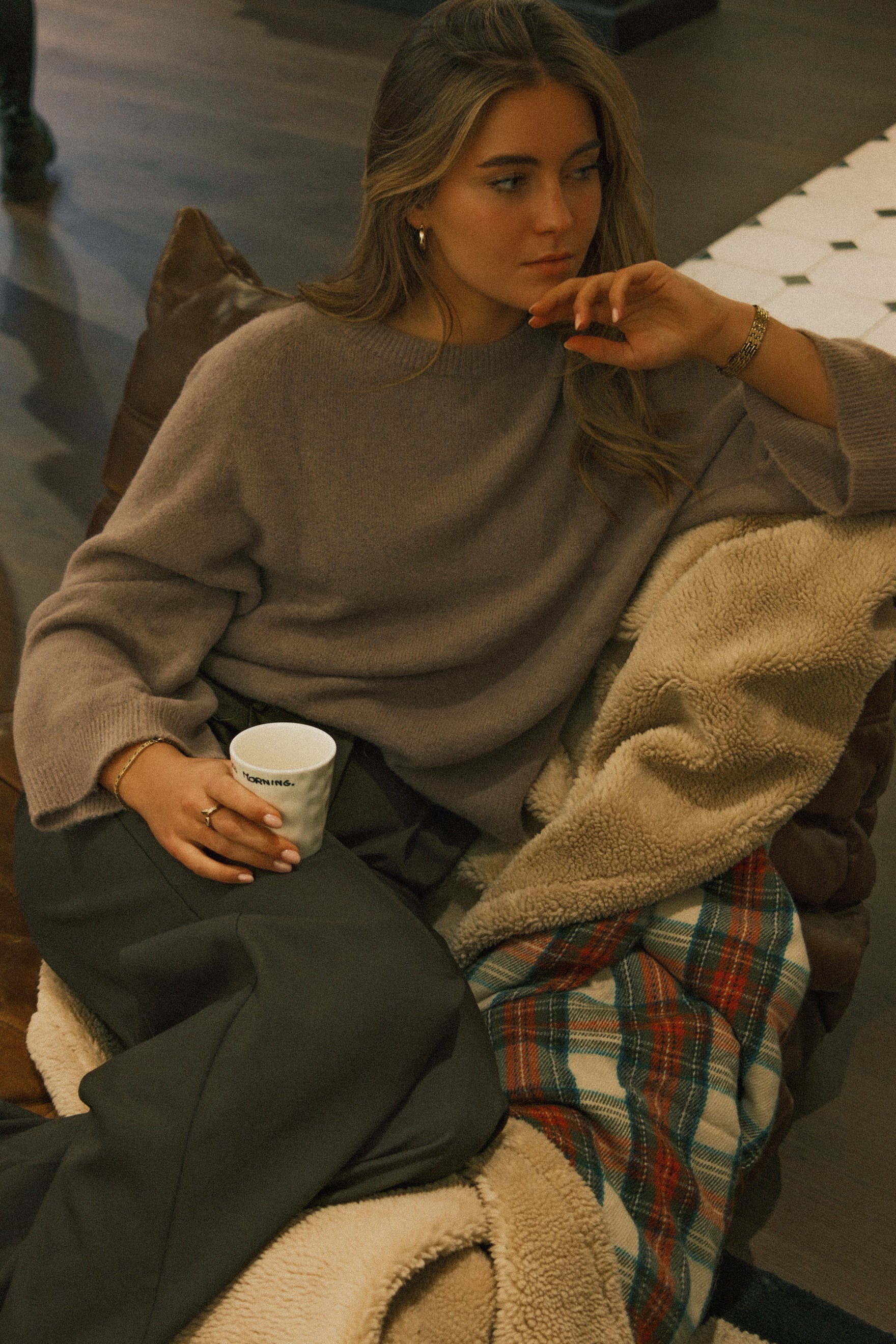 WIDE SLEEVE SARAH KNIT TAUPE