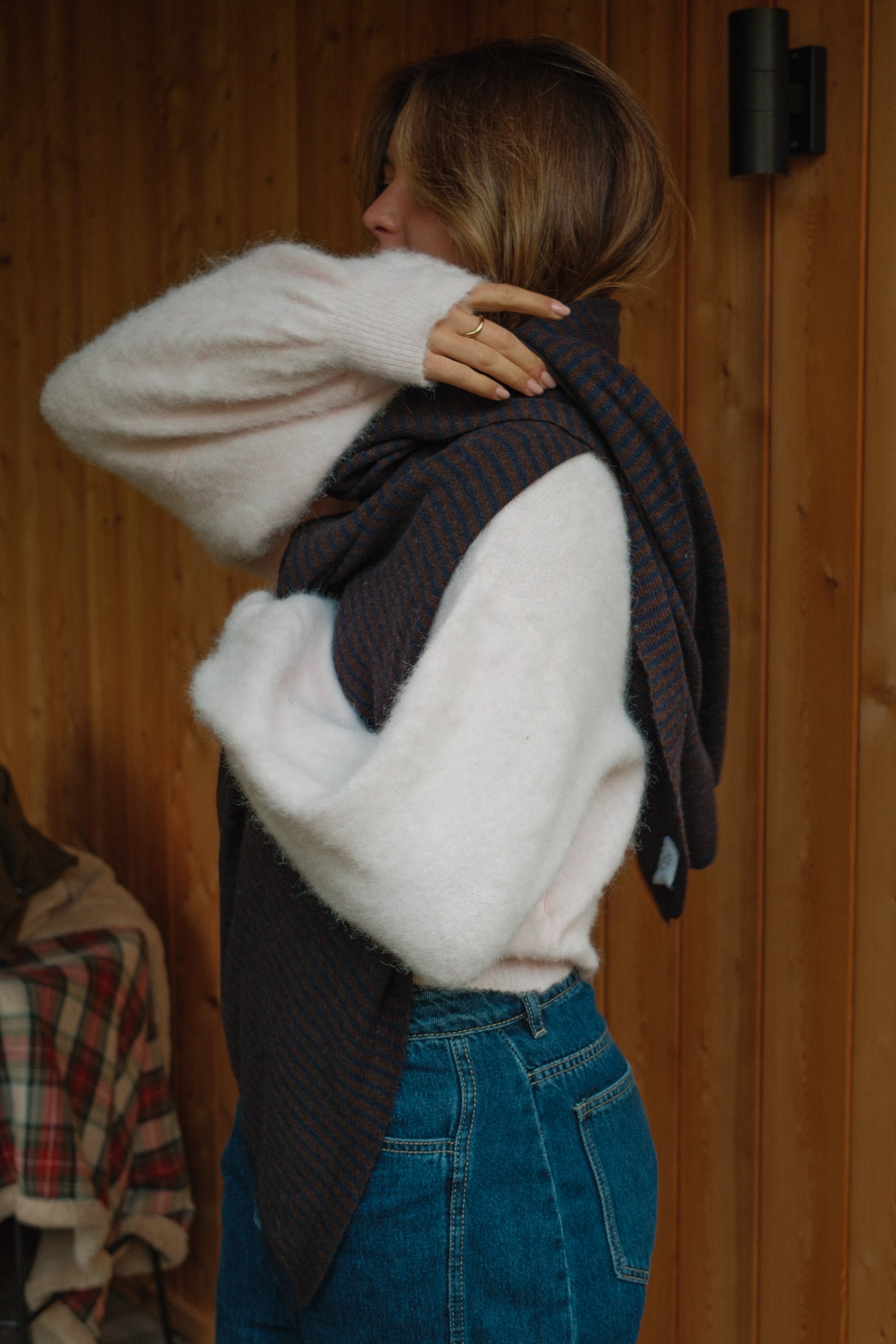 A/S SCARF STRIPED NAVY/CHOCO