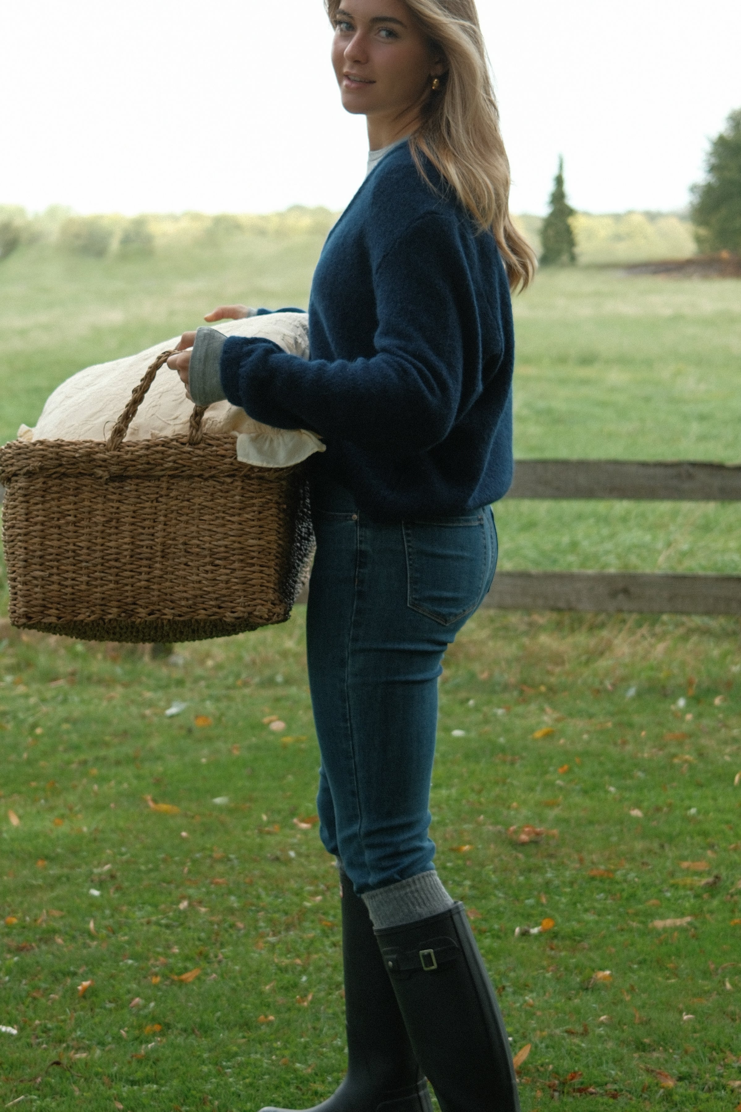 FLARED BETTY JEANS
