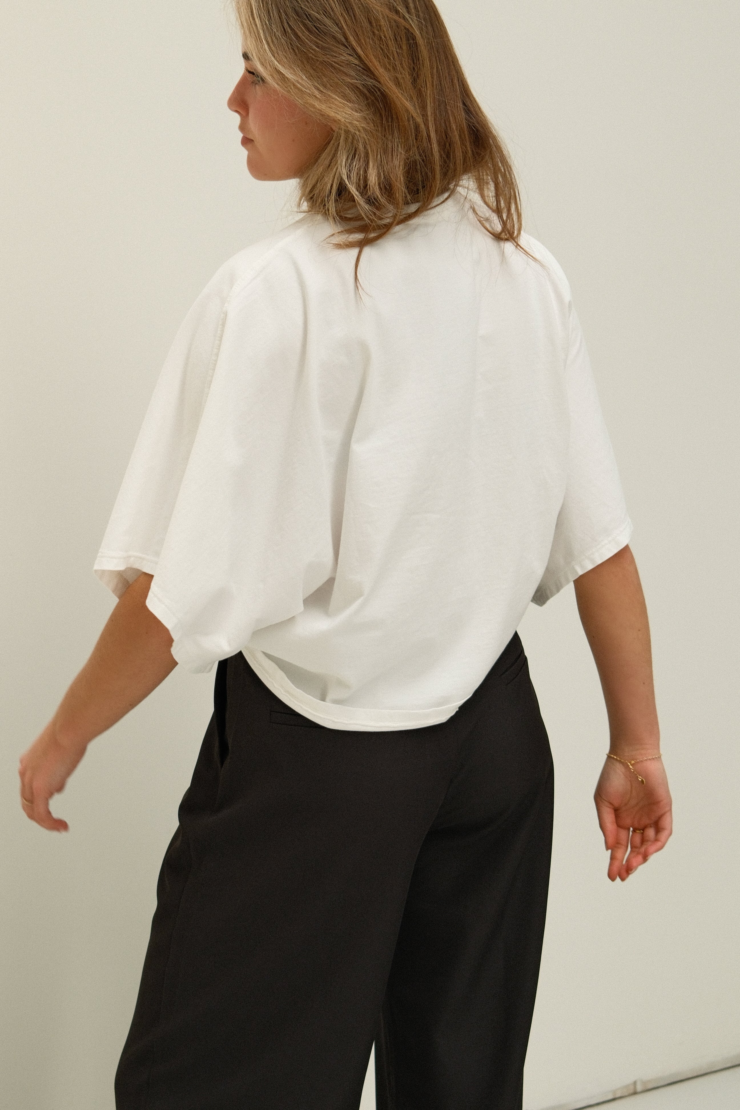 WIDE SLEEVE SAAR TEE WHITE