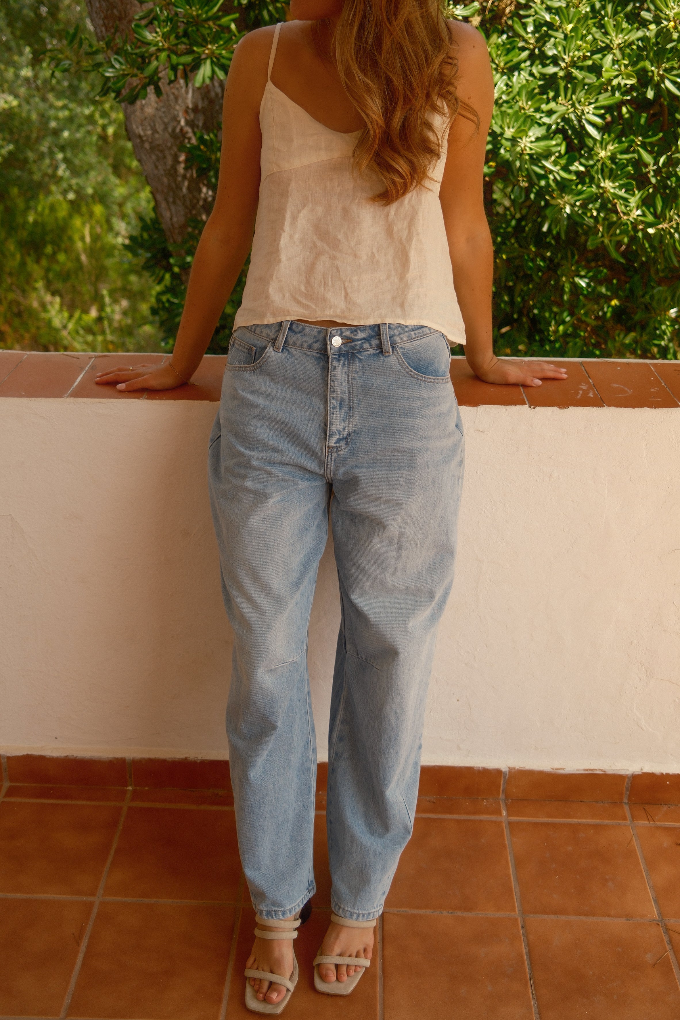 PRE-ORDER: 100% LINNEN FLOWY TOP ECRU
