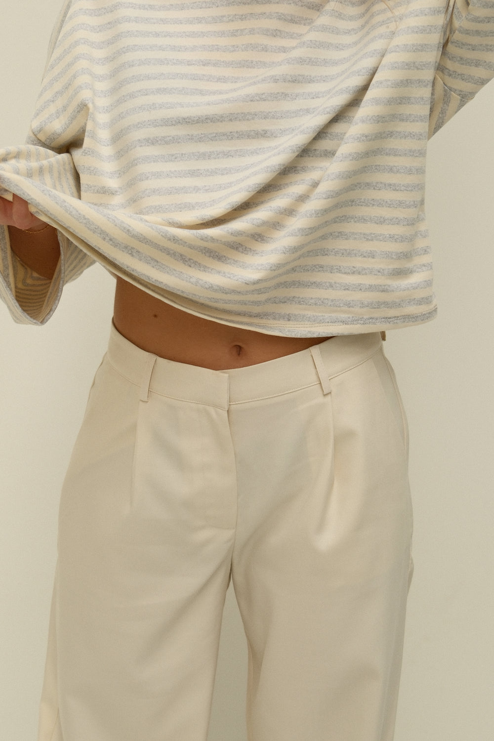 WIDE LEG MID WAIST PANTALON