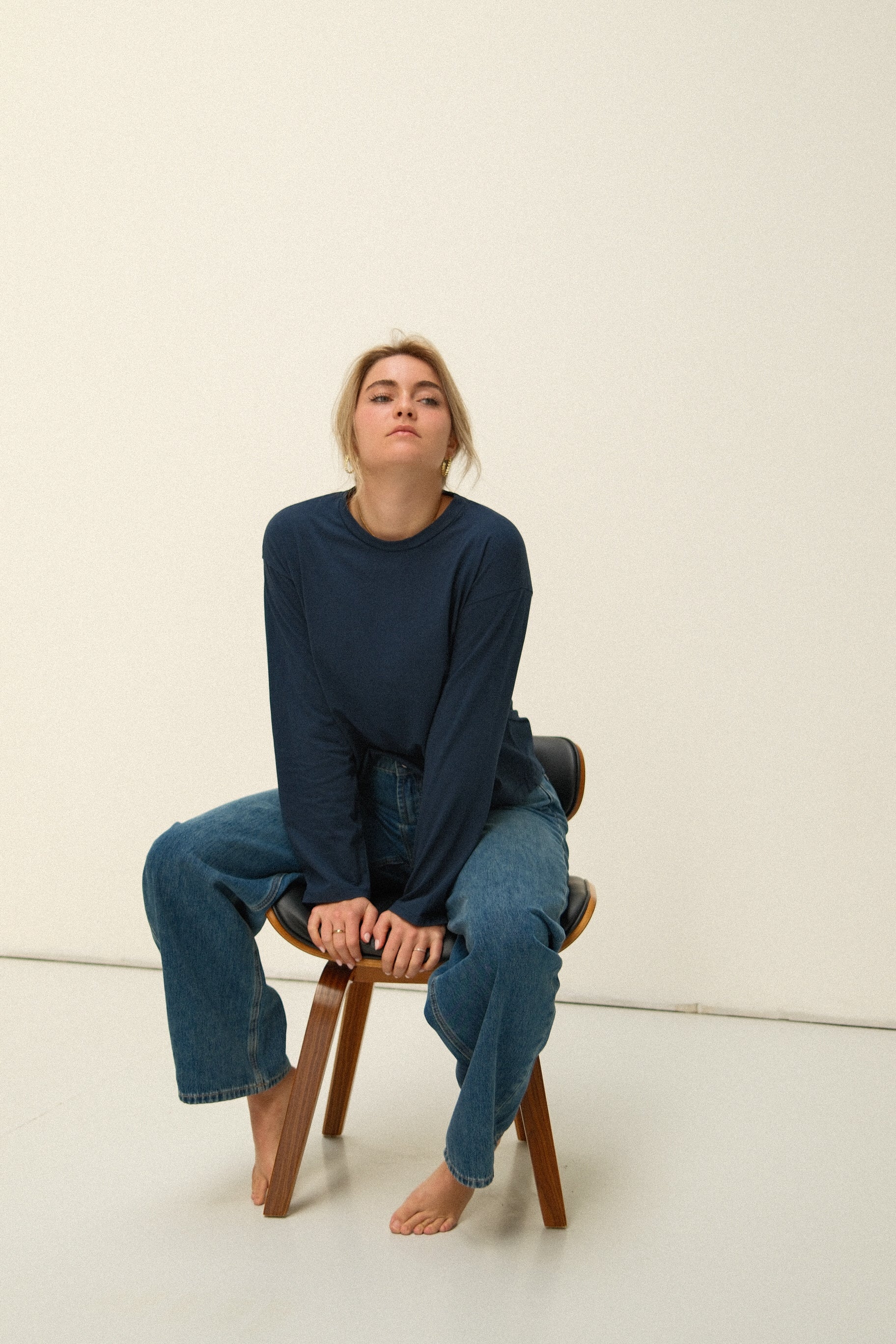 ESSENTIAL LONGSLEEVE NAVY