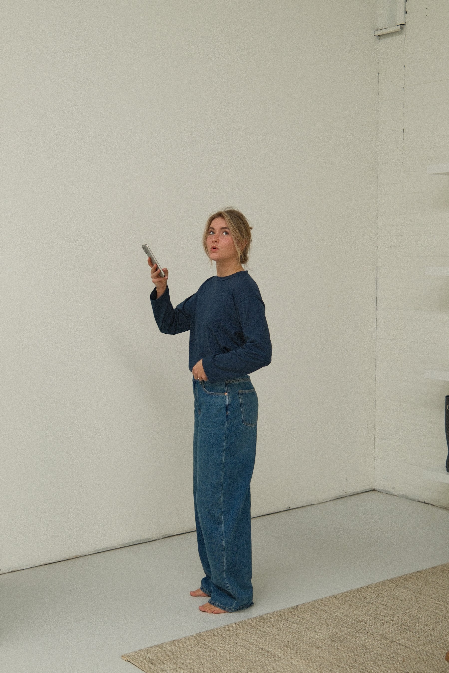 ESSENTIAL LONGSLEEVE NAVY