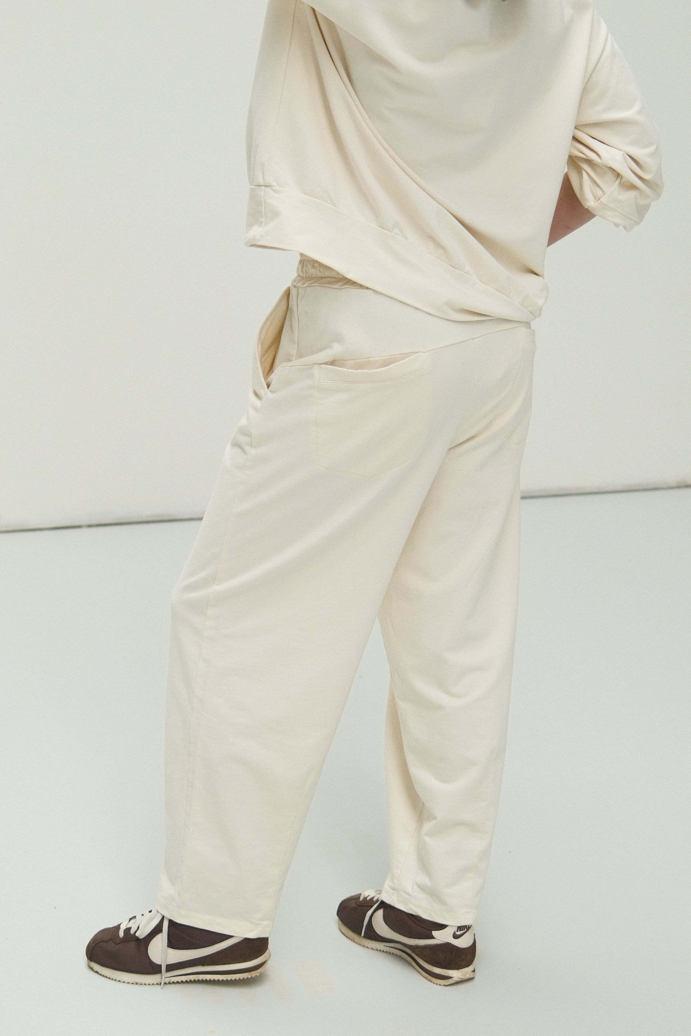 SLOW MORNING JOGGER ECRU