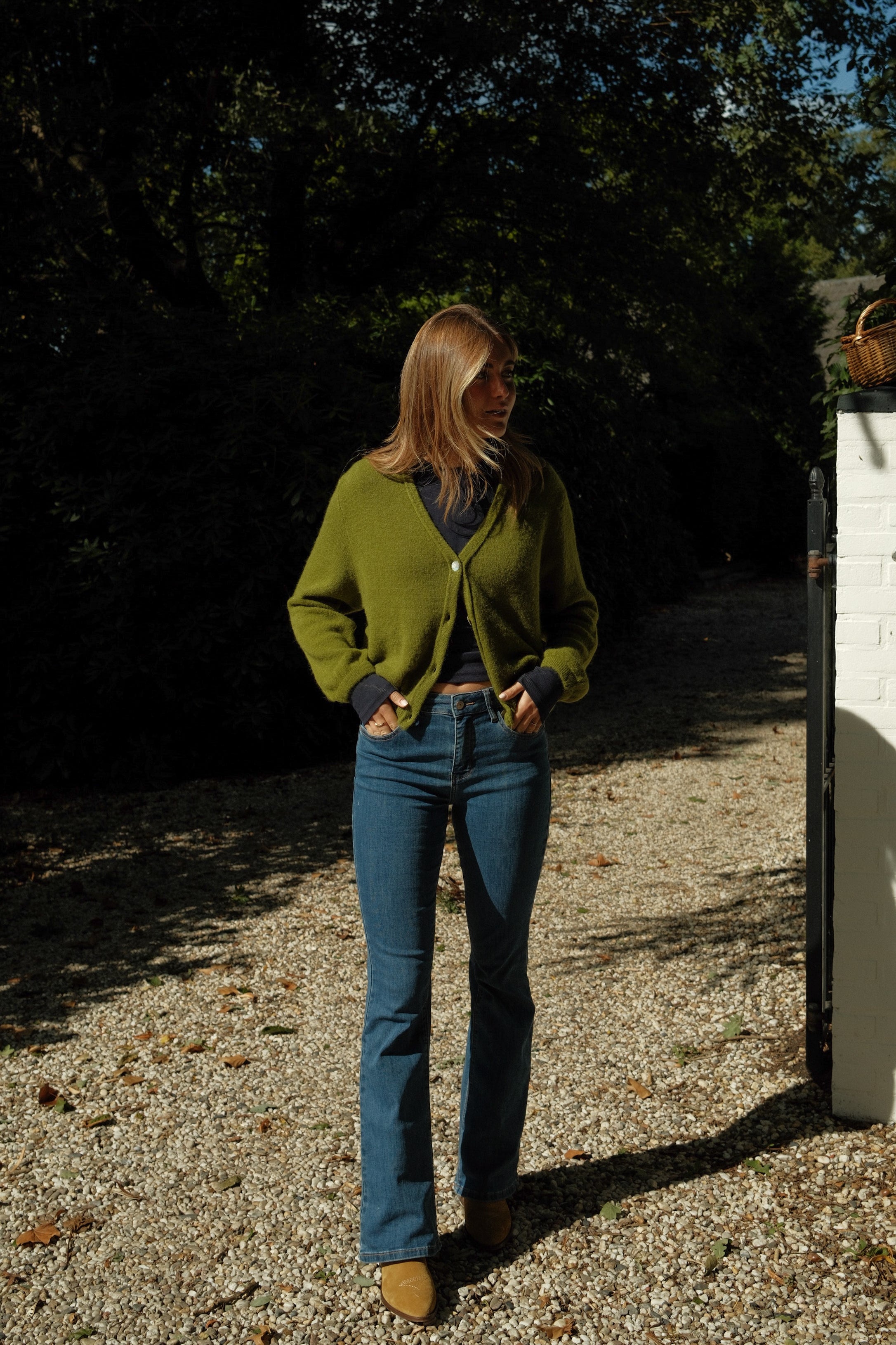 FLARED BETTY JEANS