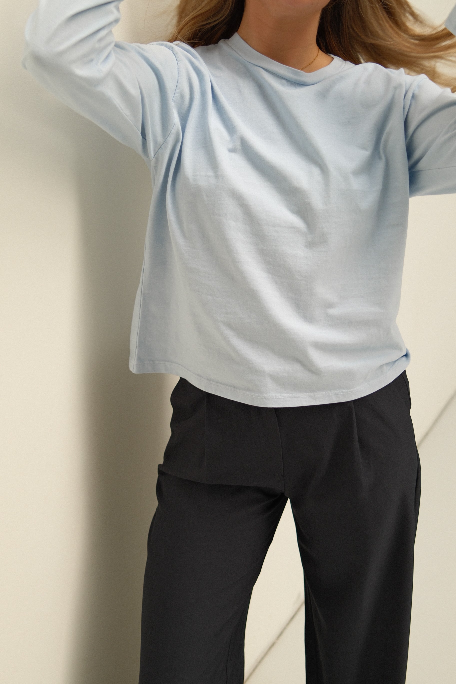 ESSENTIAL LONGSLEEVE BABY BLUE