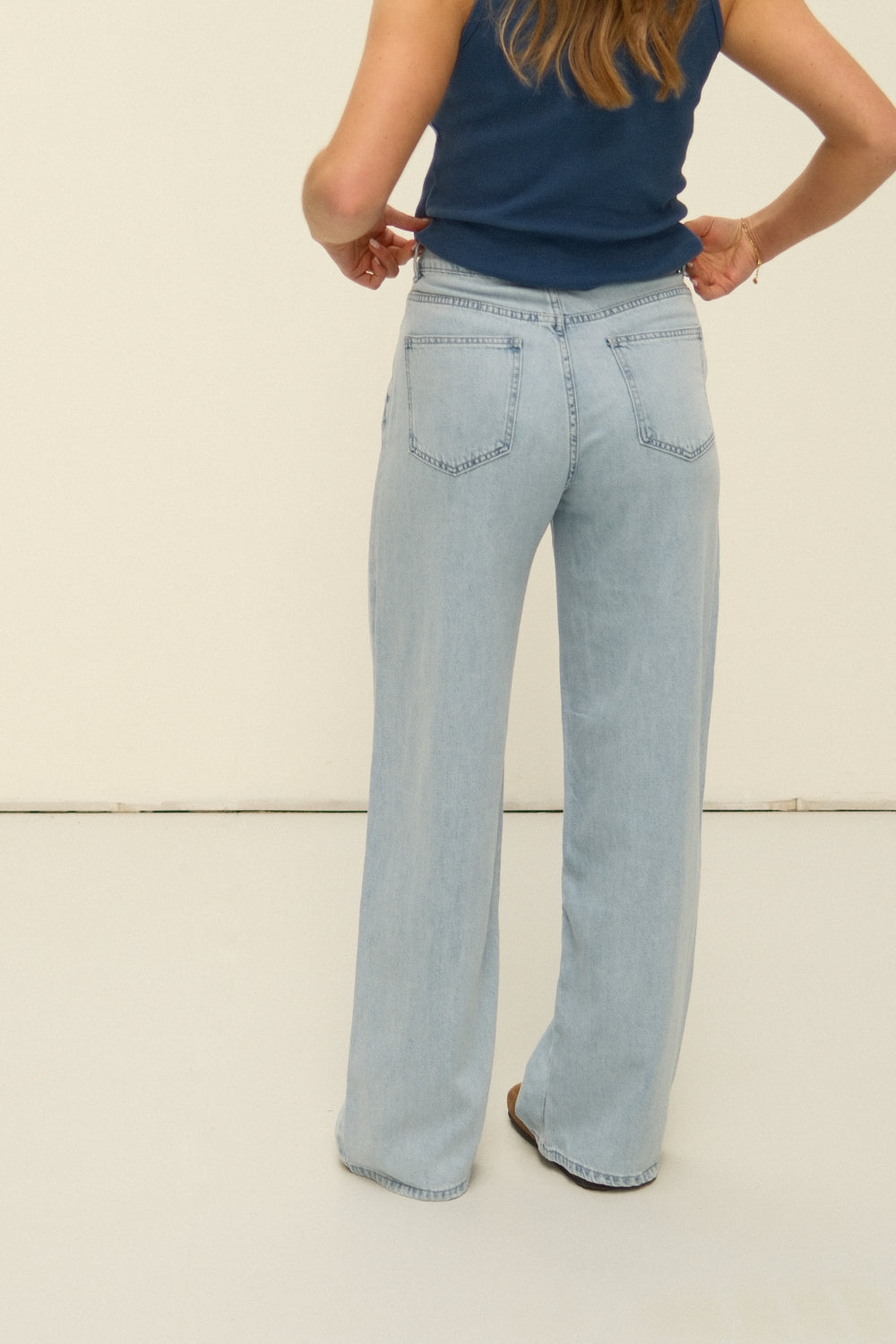 FULL LENGHT WIDE JEANS