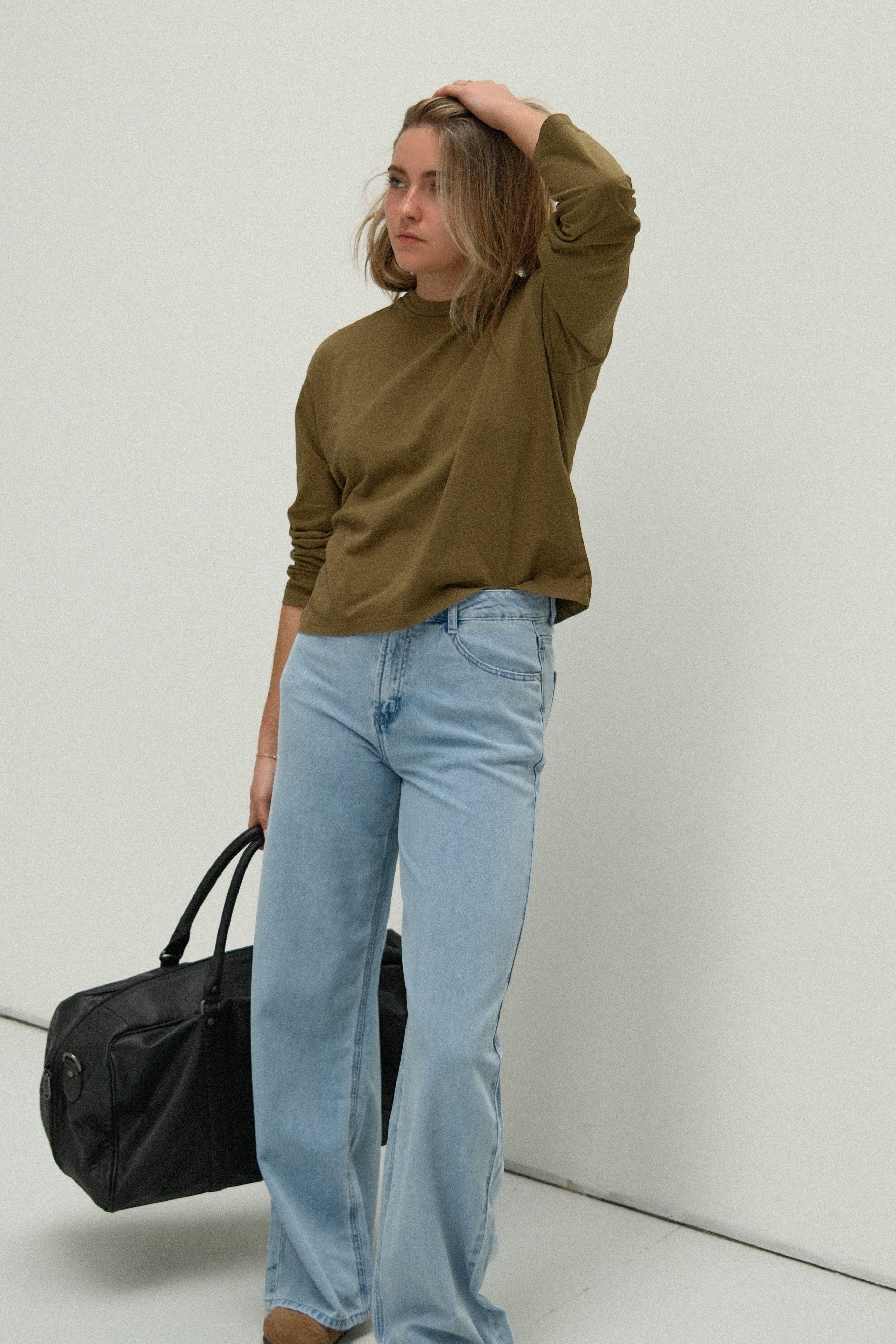 ESSENTIAL LONGSLEEVE KAKI