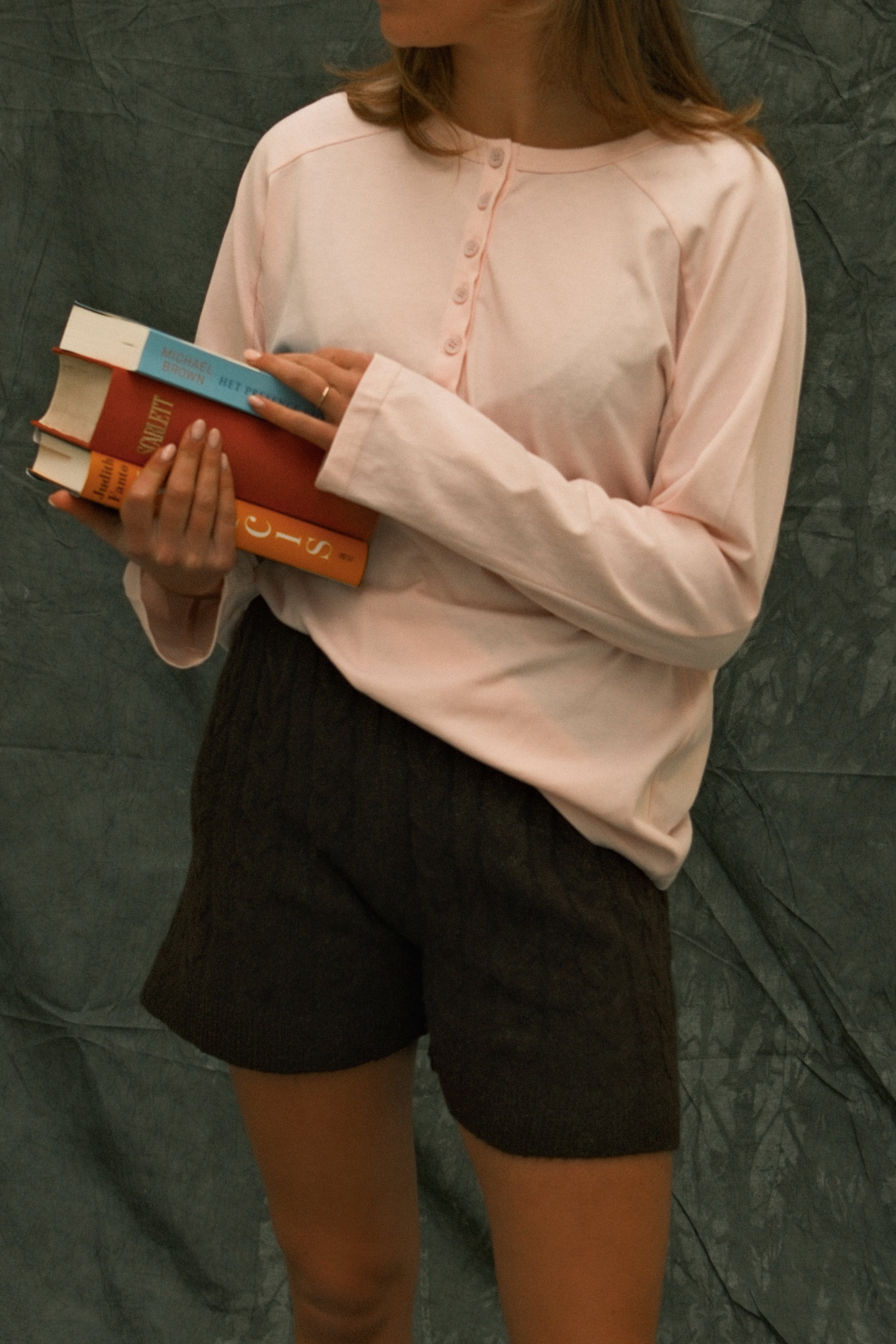 BUTTON LONGSLEEVE BABY PINK