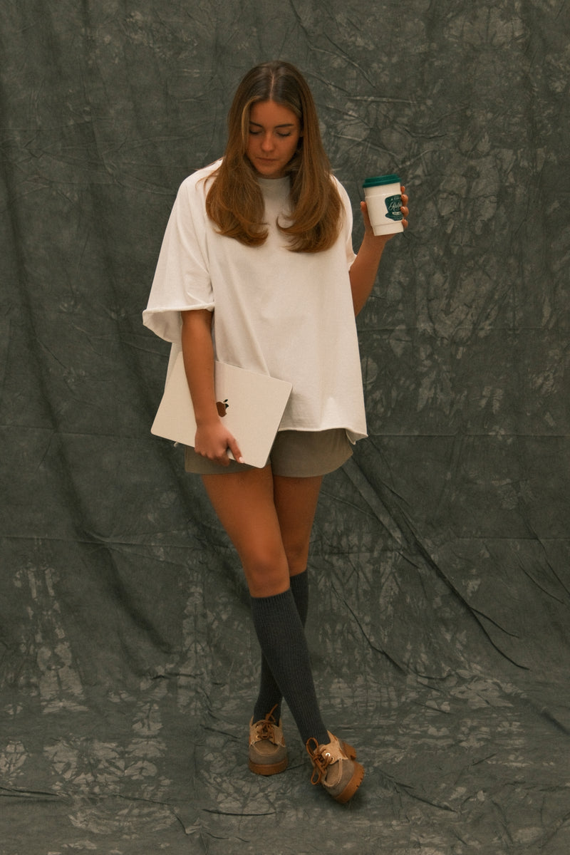 OVERSIZED ESSENTIAL TEE WHITE