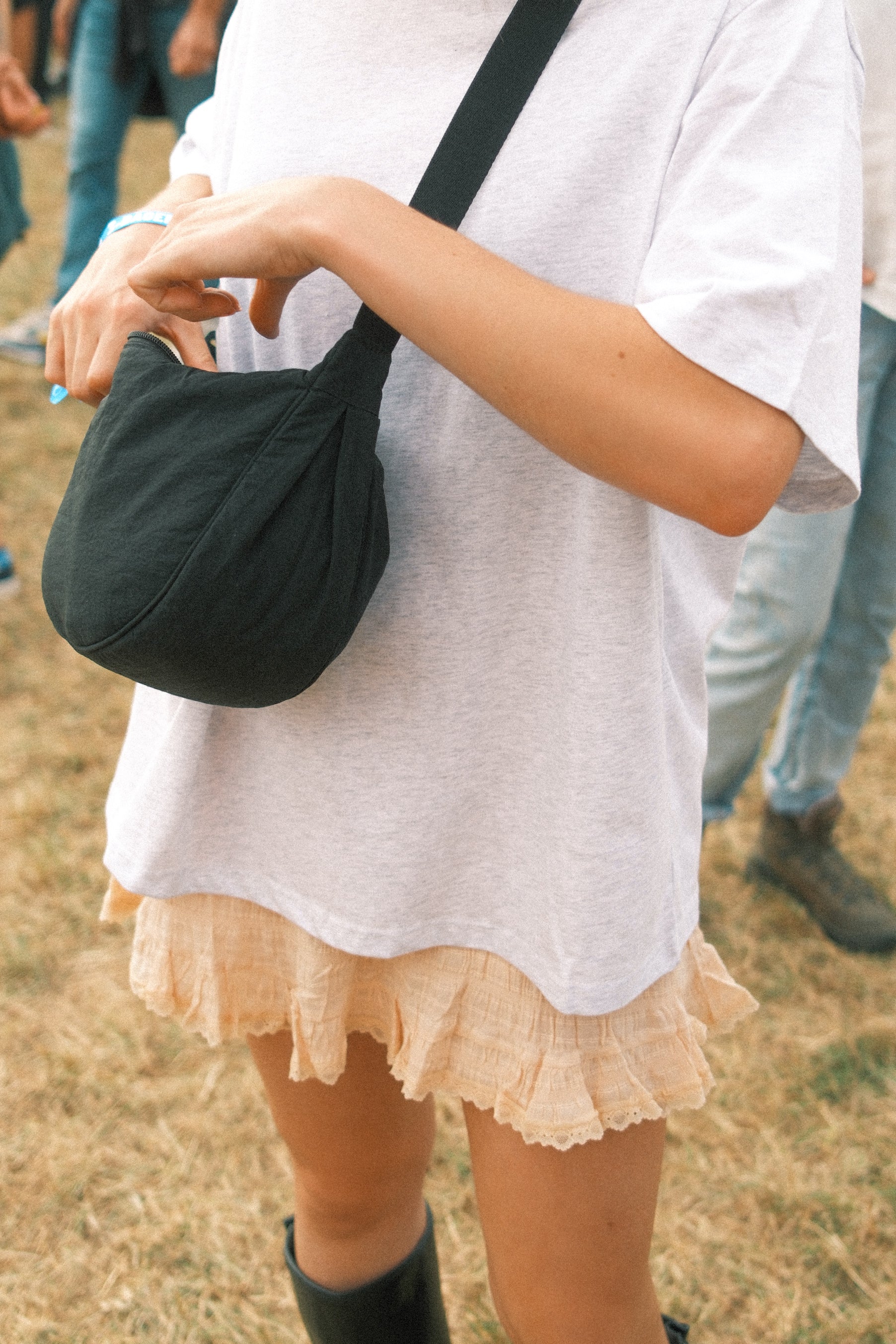 ANNA BASIC ESSENTIAL OVERSIZED TEE GREY