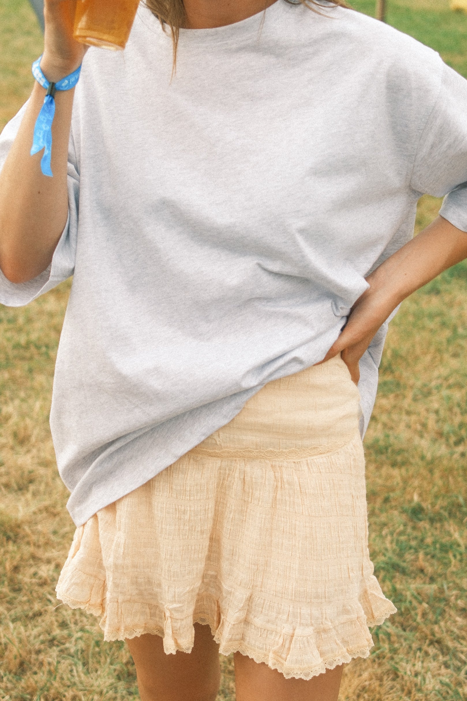 ANNA BASIC ESSENTIAL OVERSIZED TEE GREY