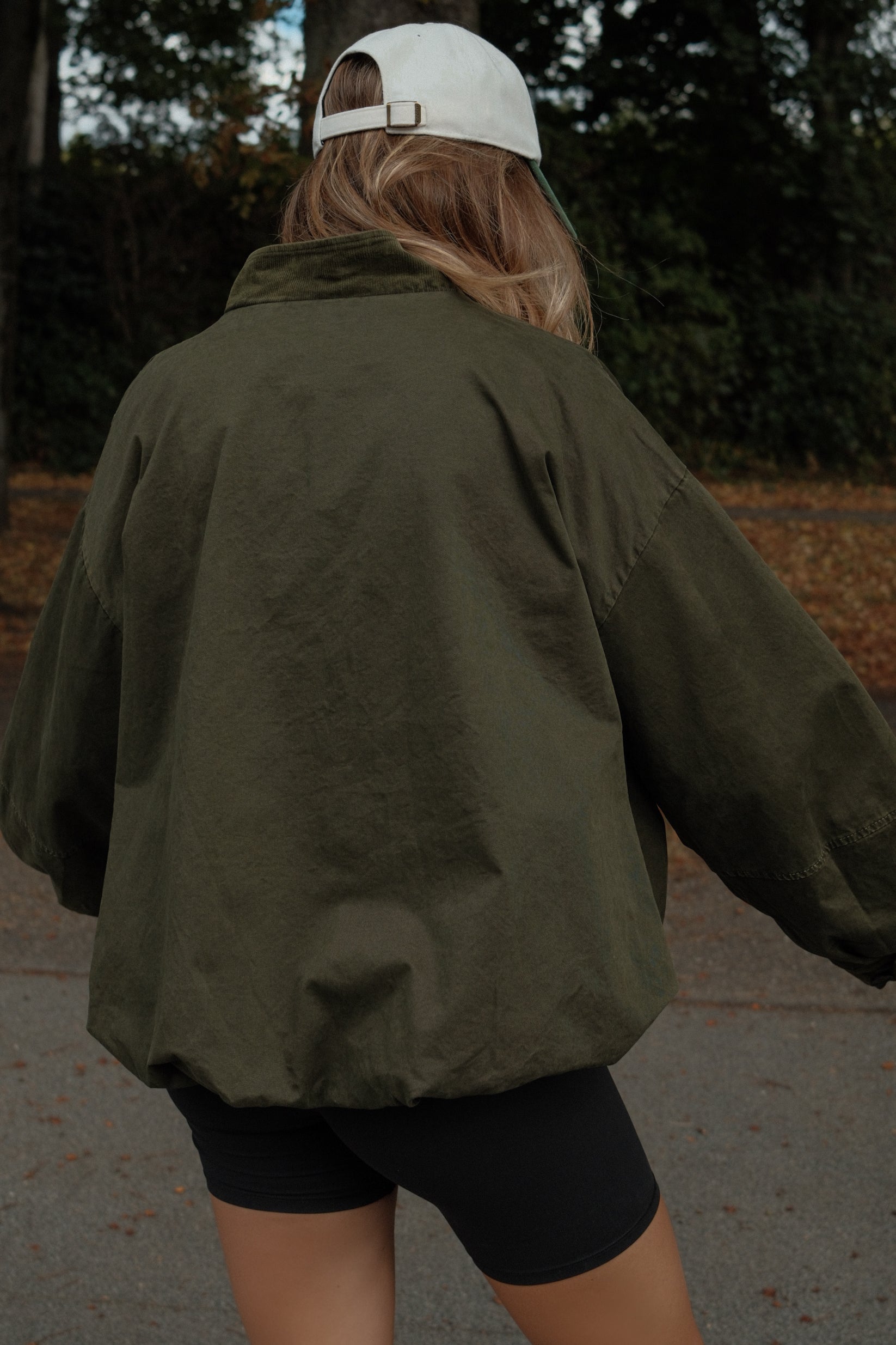 SIGNATURE BOMBER JACKET ARMY GREEN