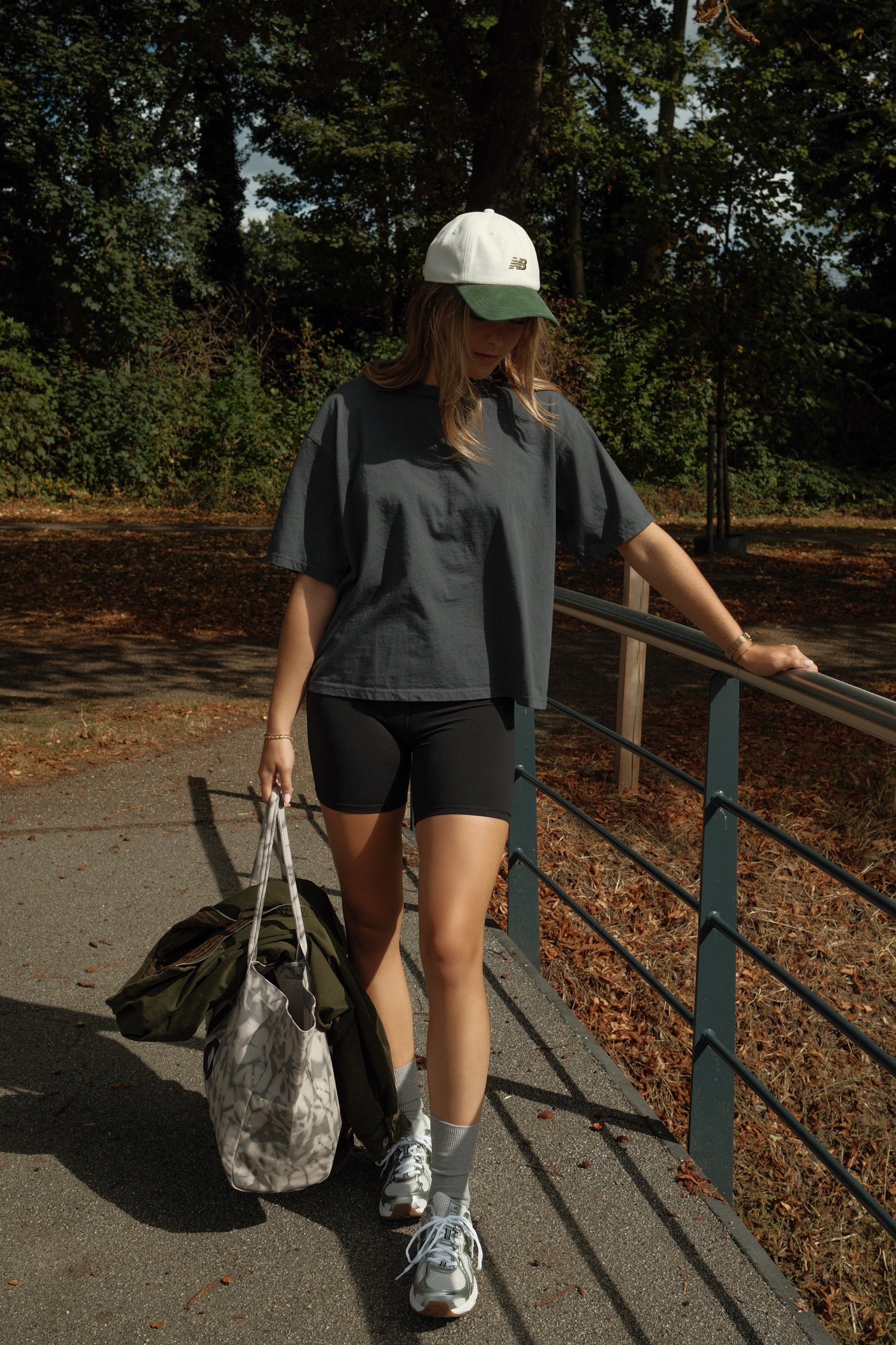 FW25 ATELJEE SAAR TEE GREY