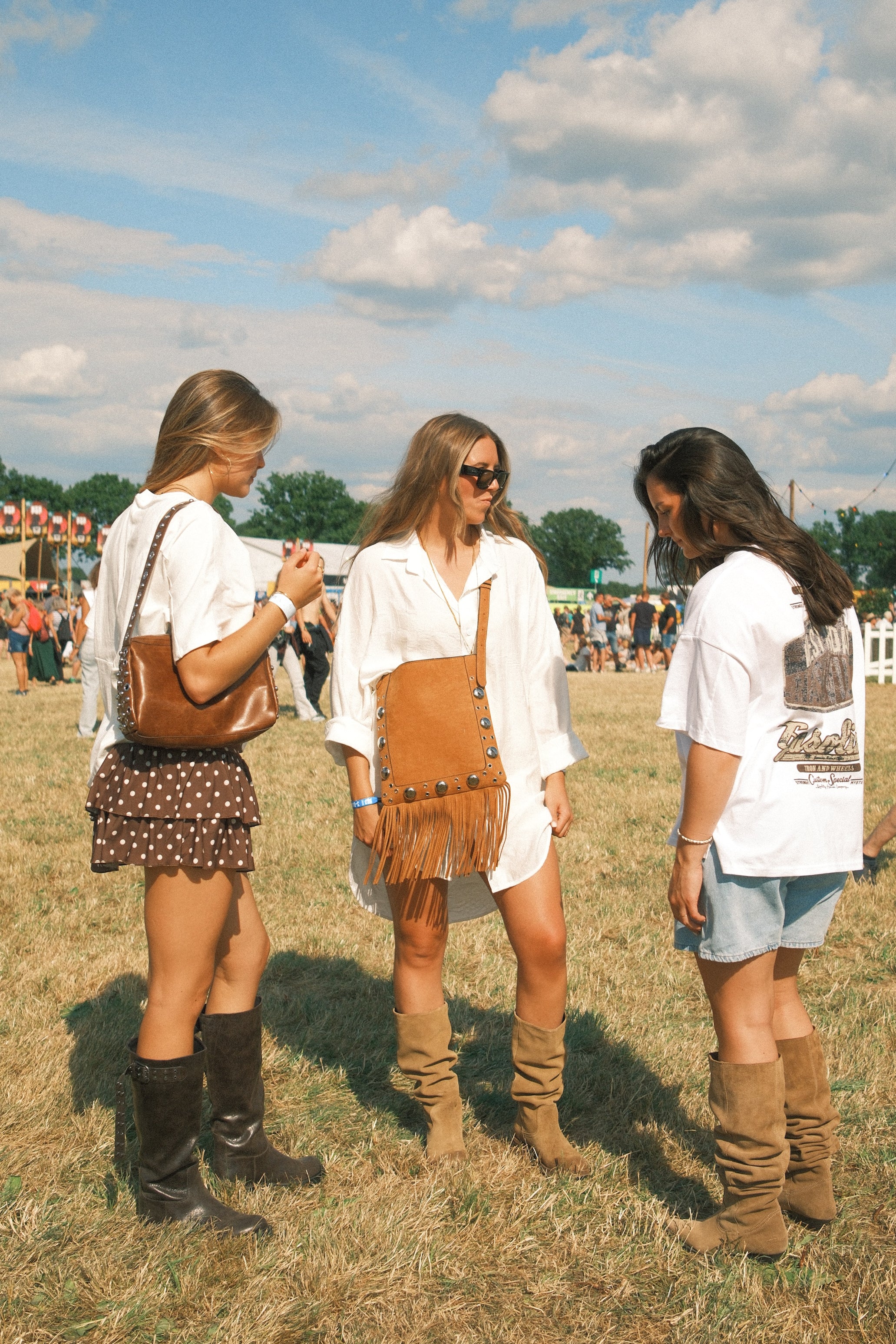 OVERSIZED MILA TEE WHITE