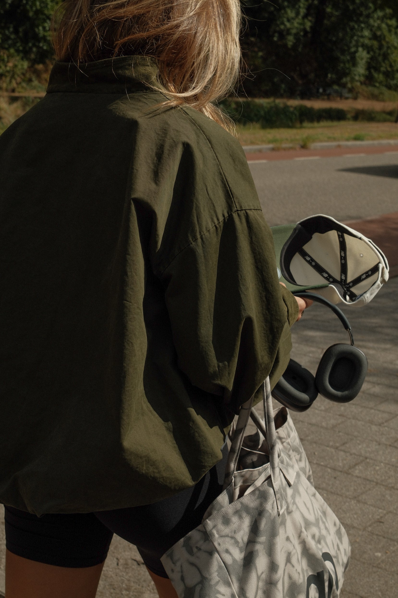 SIGNATURE BOMBER JACKET ARMY GREEN