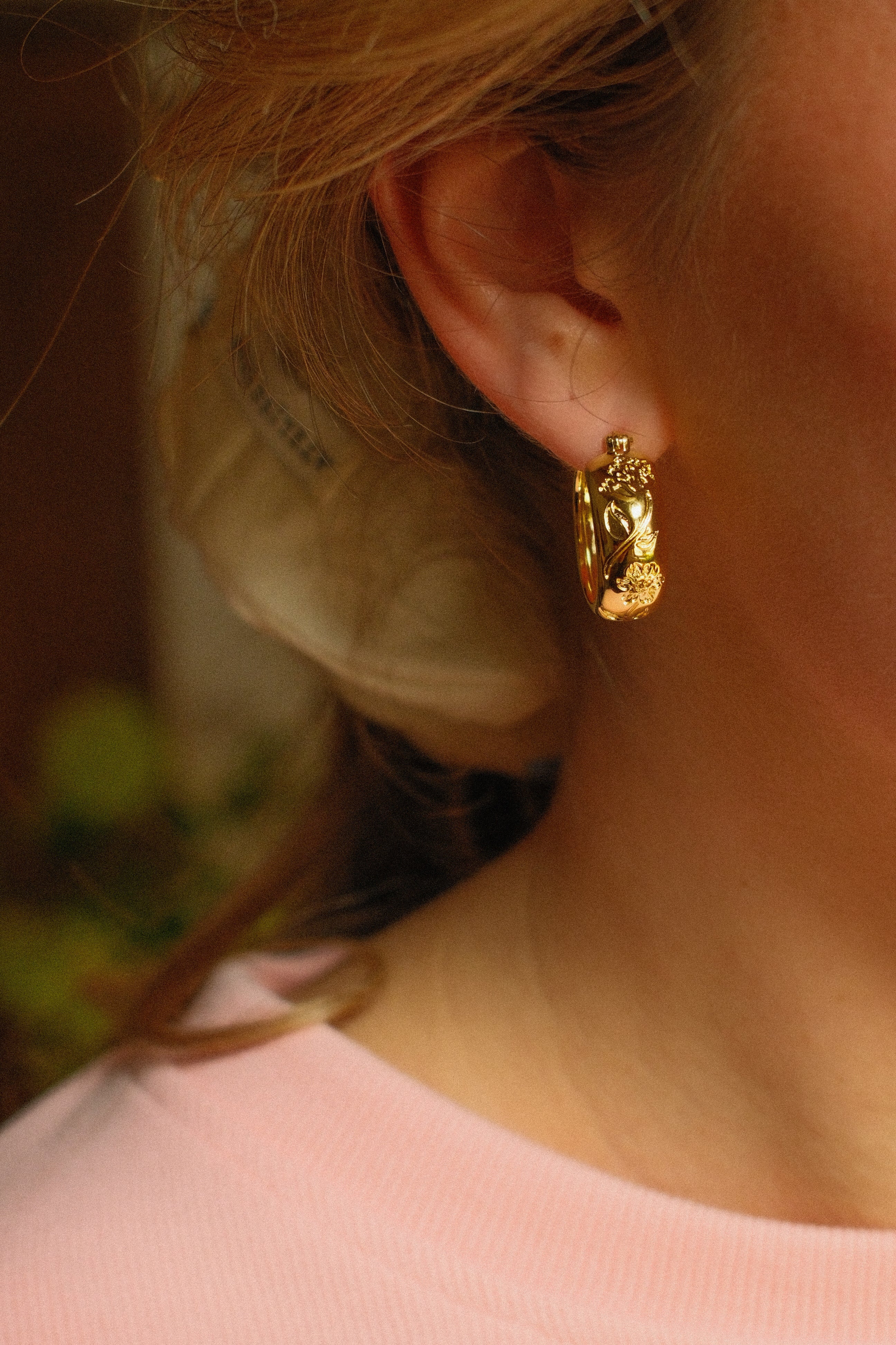 FLOWER GARLAND STAMPED EARINGS SET OF 2