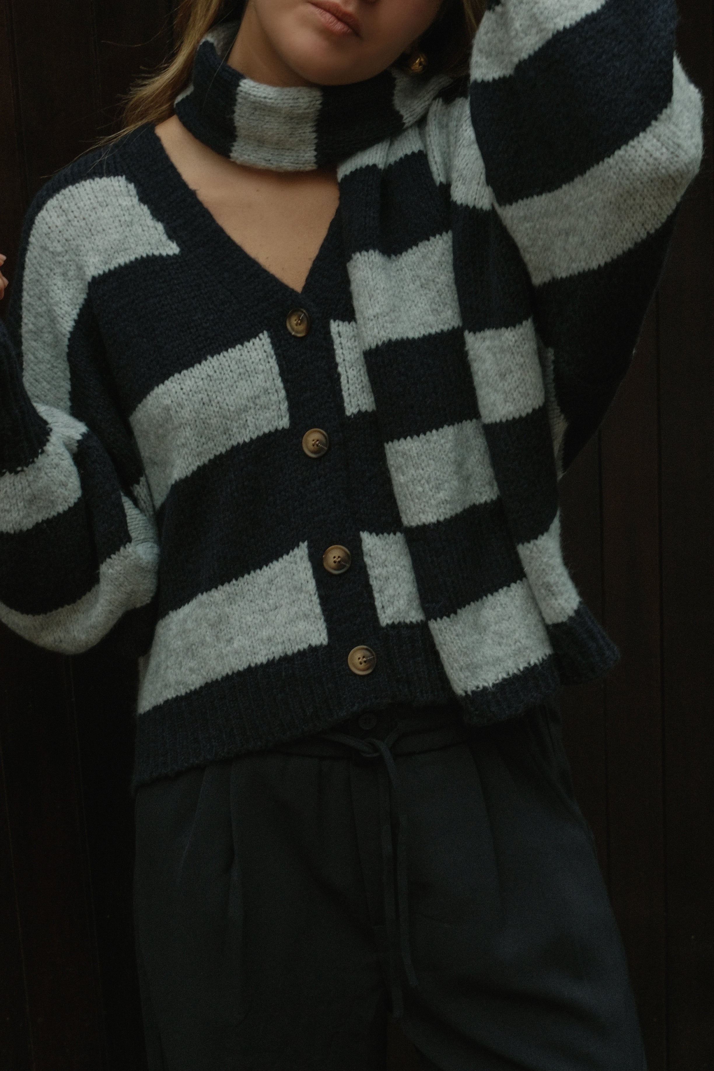 OVERSIZED STRIPED SCARLETT CARDIGAN GREY/NAVY (WITH SCARF)
