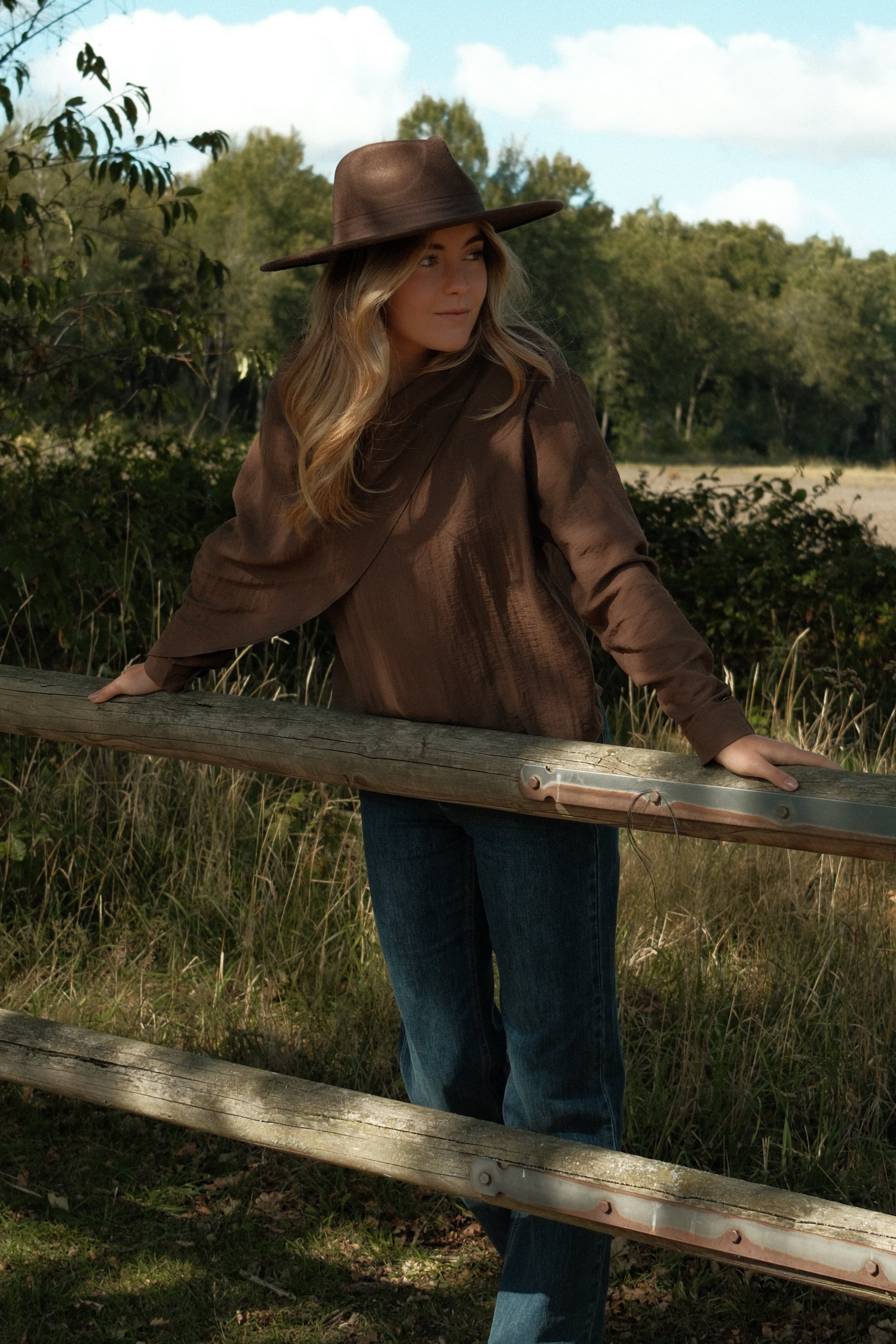 THE NOMAD TOP BROWN