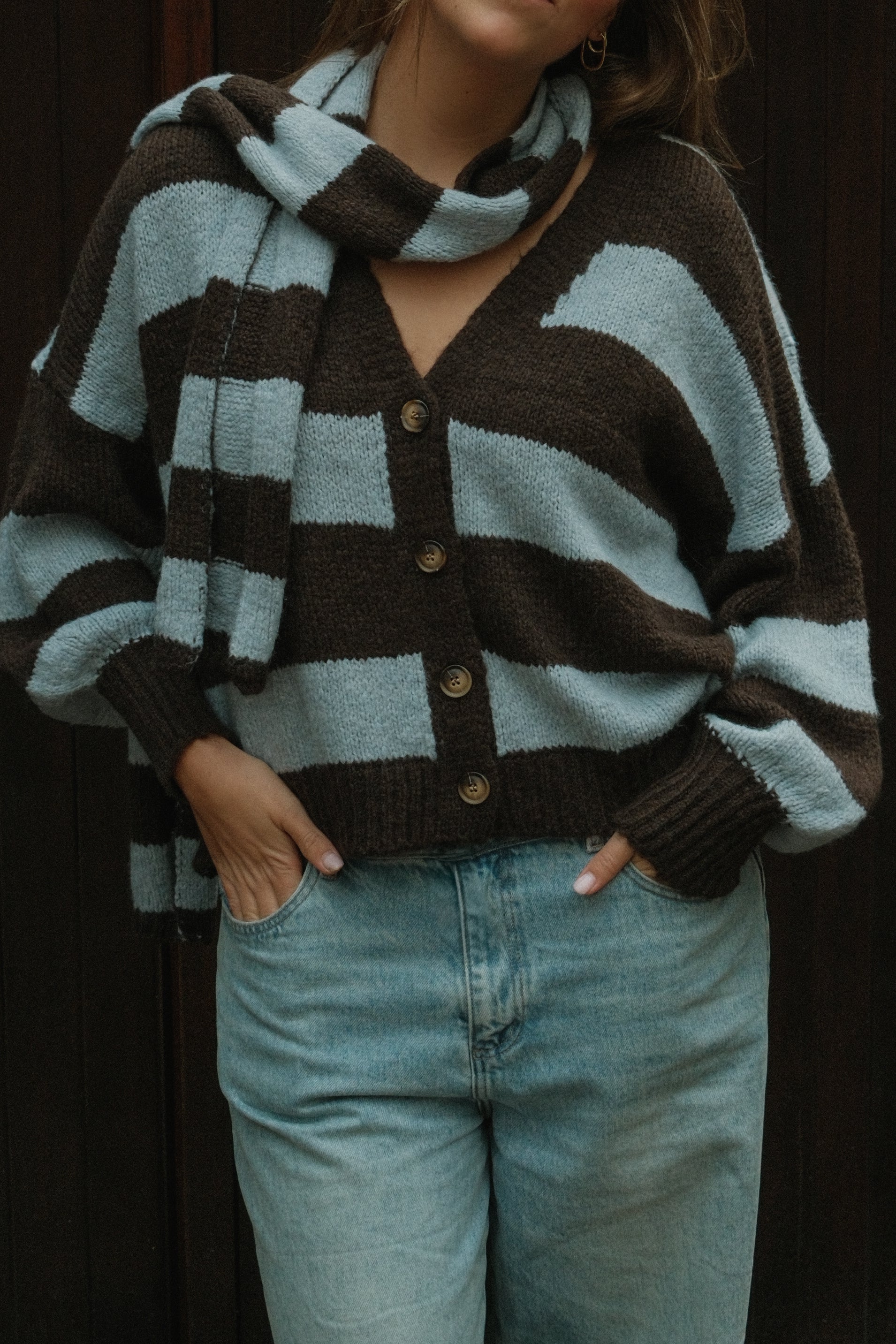 OVERSIZED STRIPED SCARLETT CARDIGAN BLUE/CHOCO (WITH SCARF)