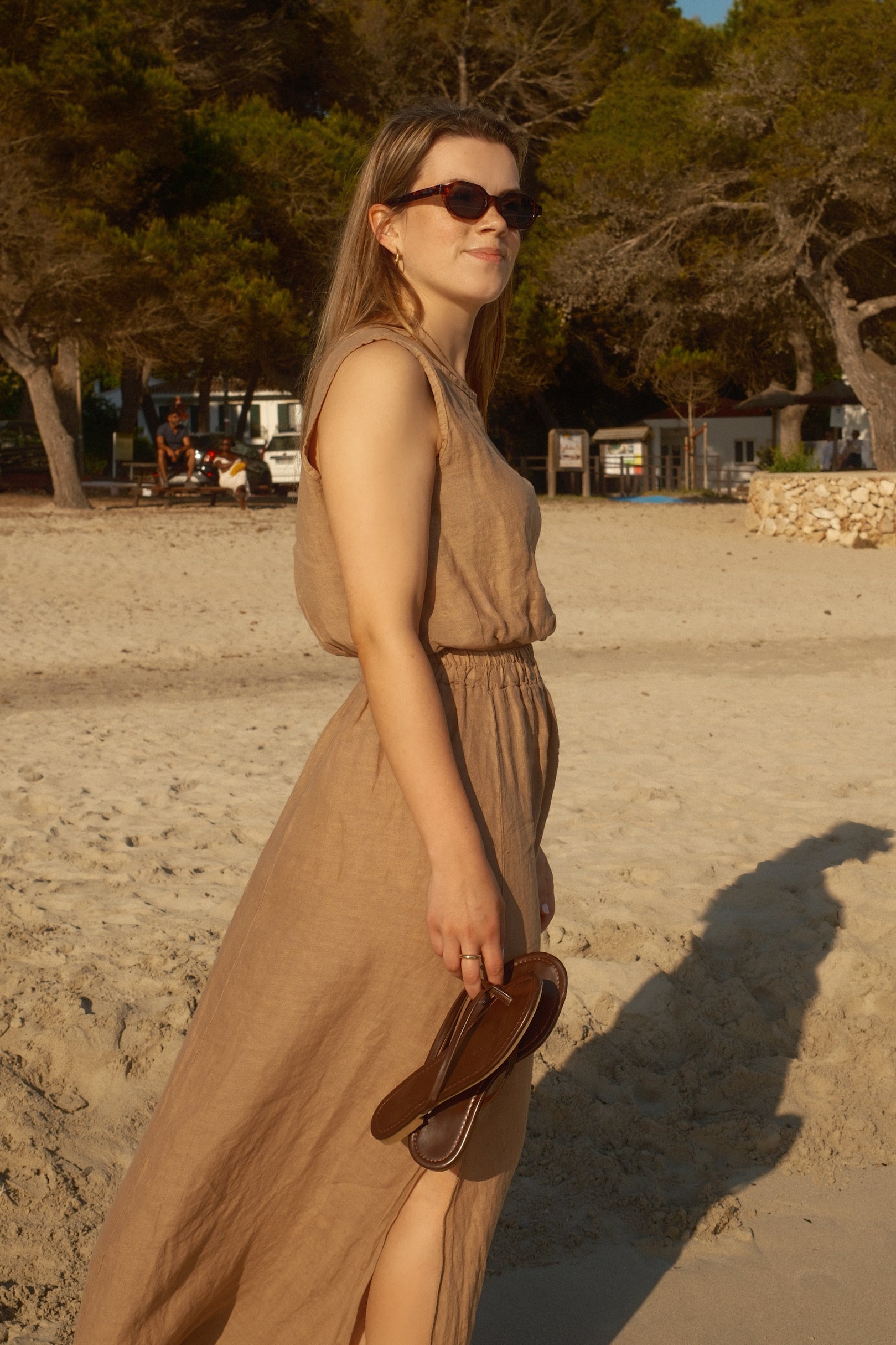 JULY LINNEN SET TAUPE