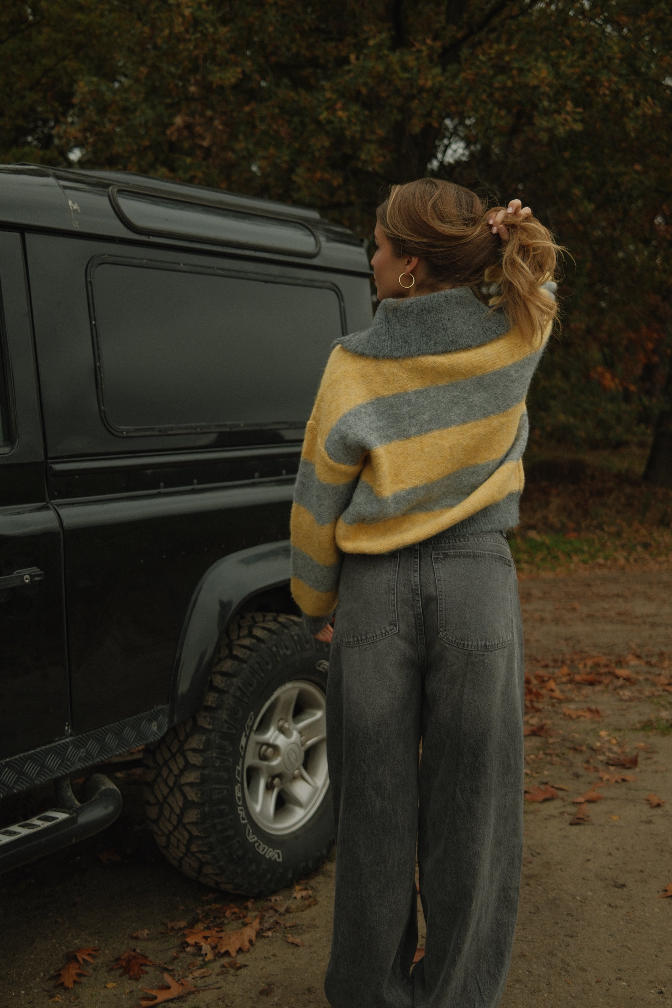 THE RELAXED BALLOON JEANS GREY