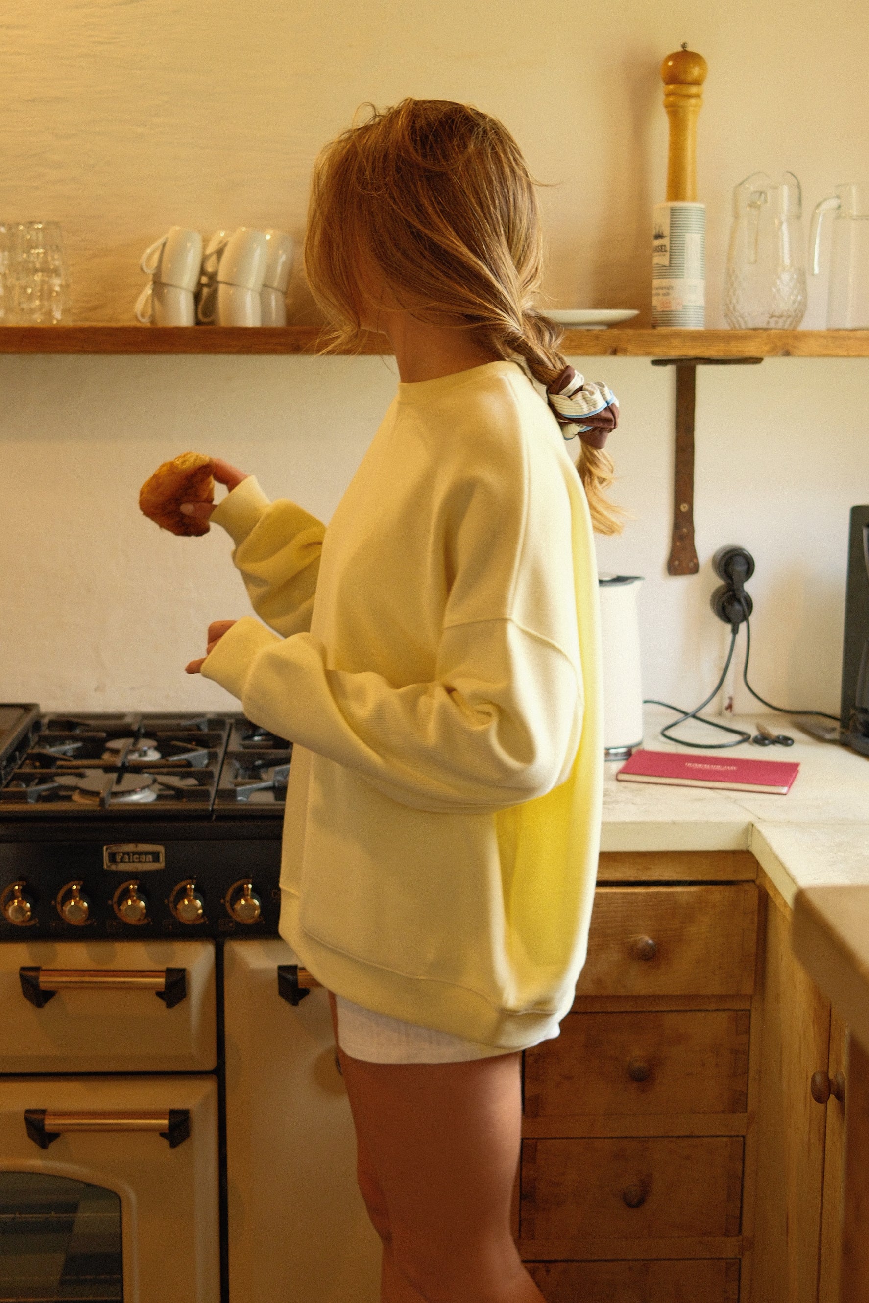 ESSENTIAL OVERSIZED SWEATER BUTTER YELLOW