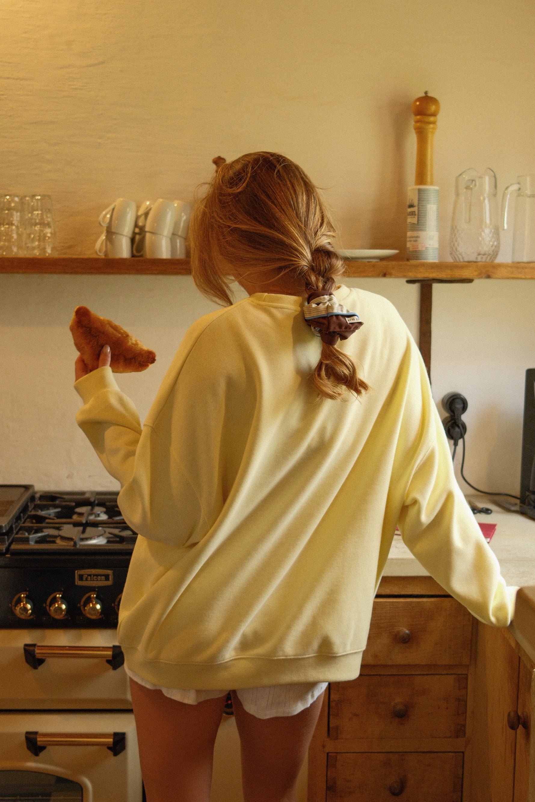 ESSENTIAL OVERSIZED SWEATER BUTTER YELLOW