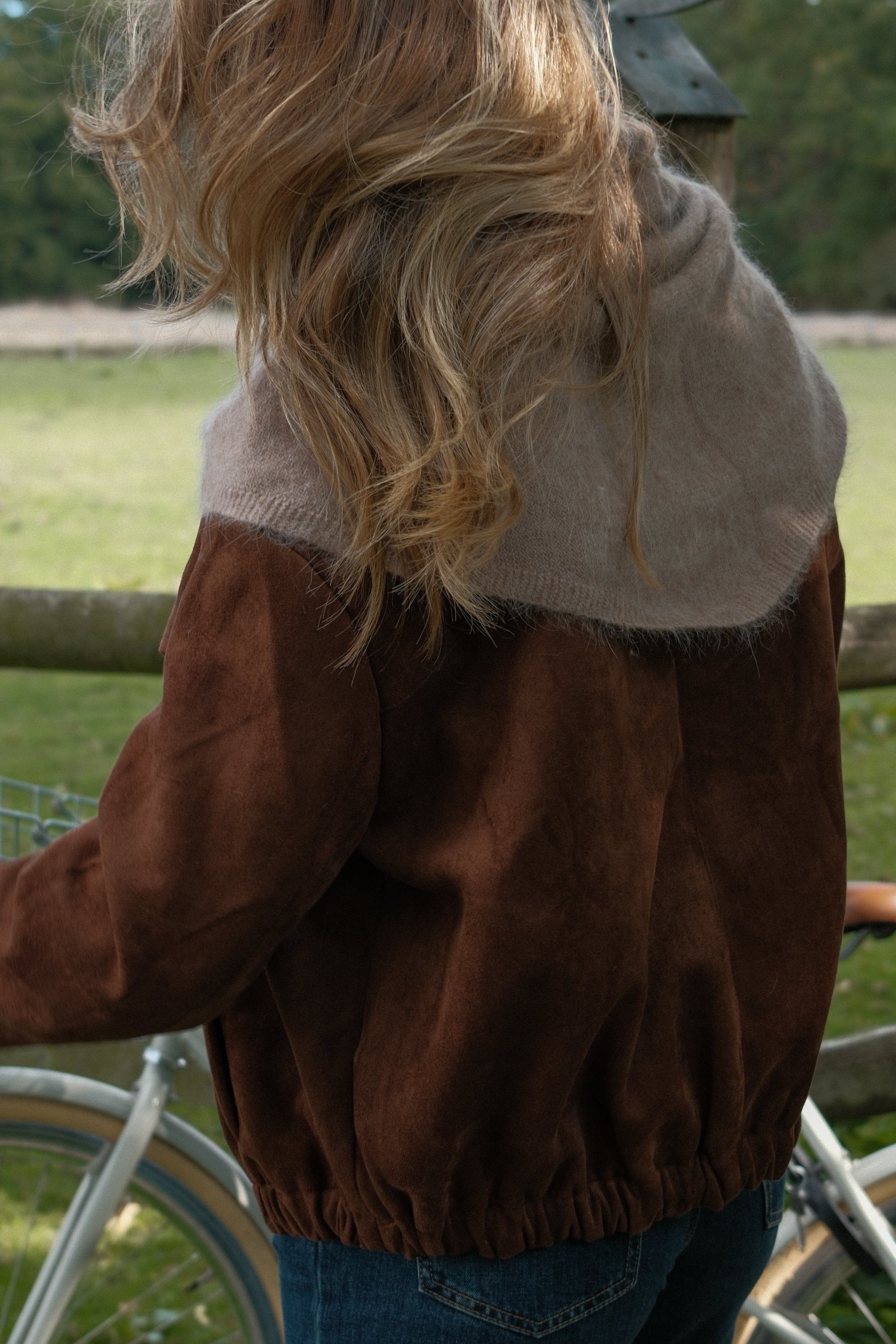 THE ANGORA SCARF BEIGE/TAUPE