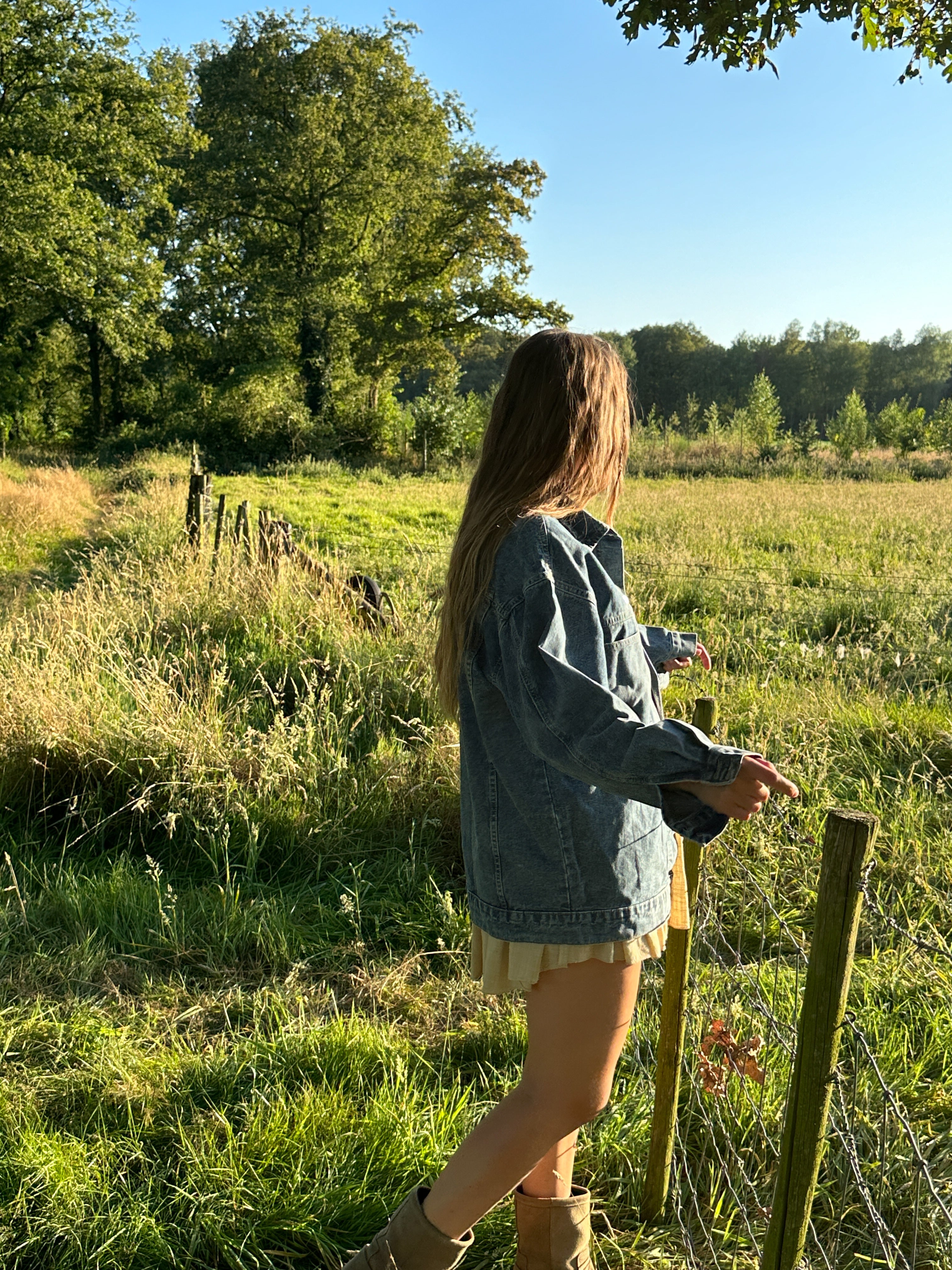 OVERSIZED DENIM JACKET