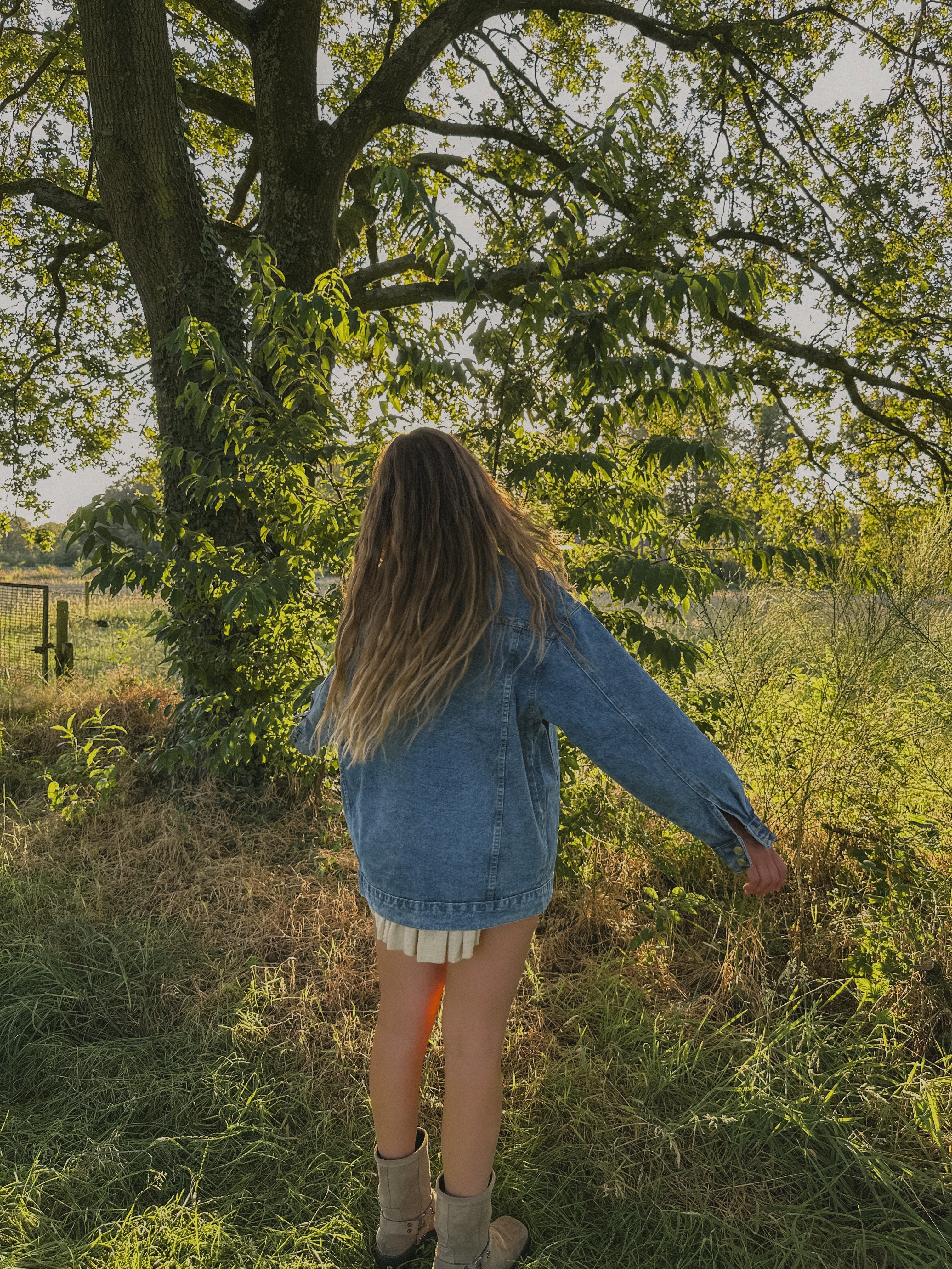 OVERSIZED DENIM JACKET