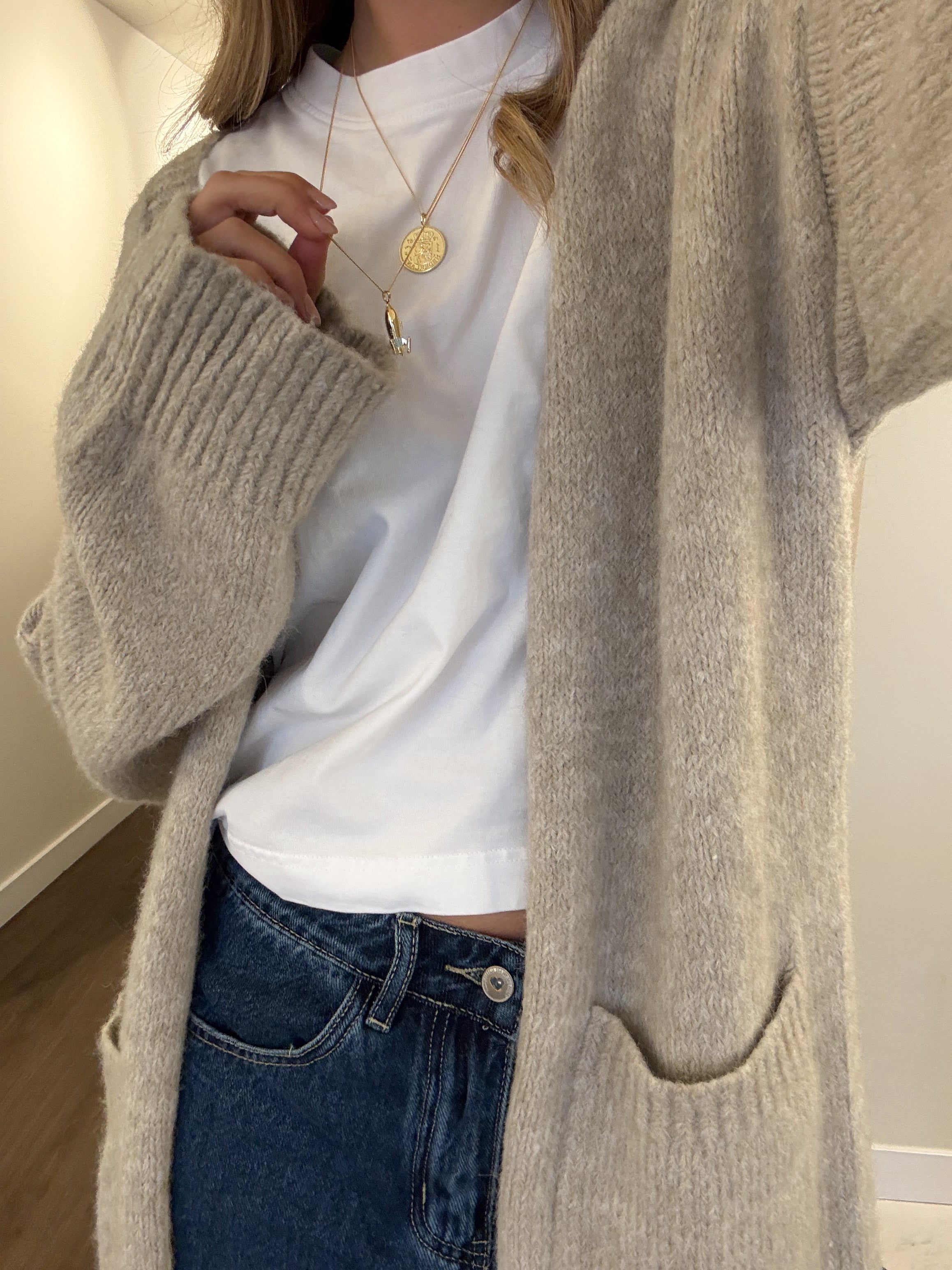 THE ASPEN CARDIGAN BEIGE