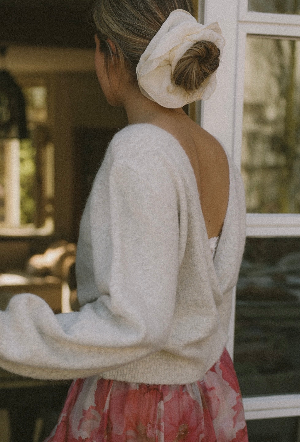 FLUFFY SCRUNCHIE OFF-WHITE
