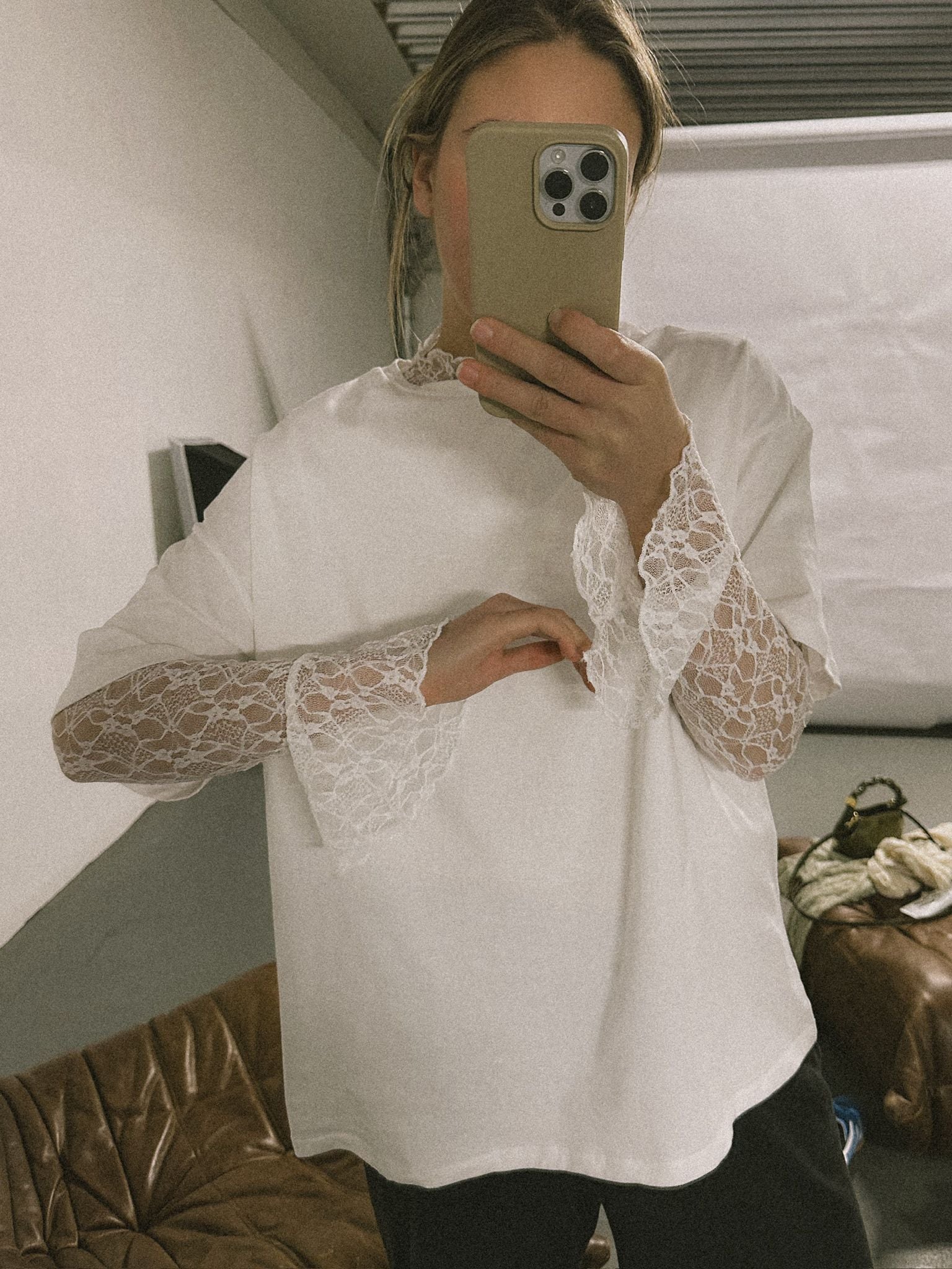 LACE TOP WHITE