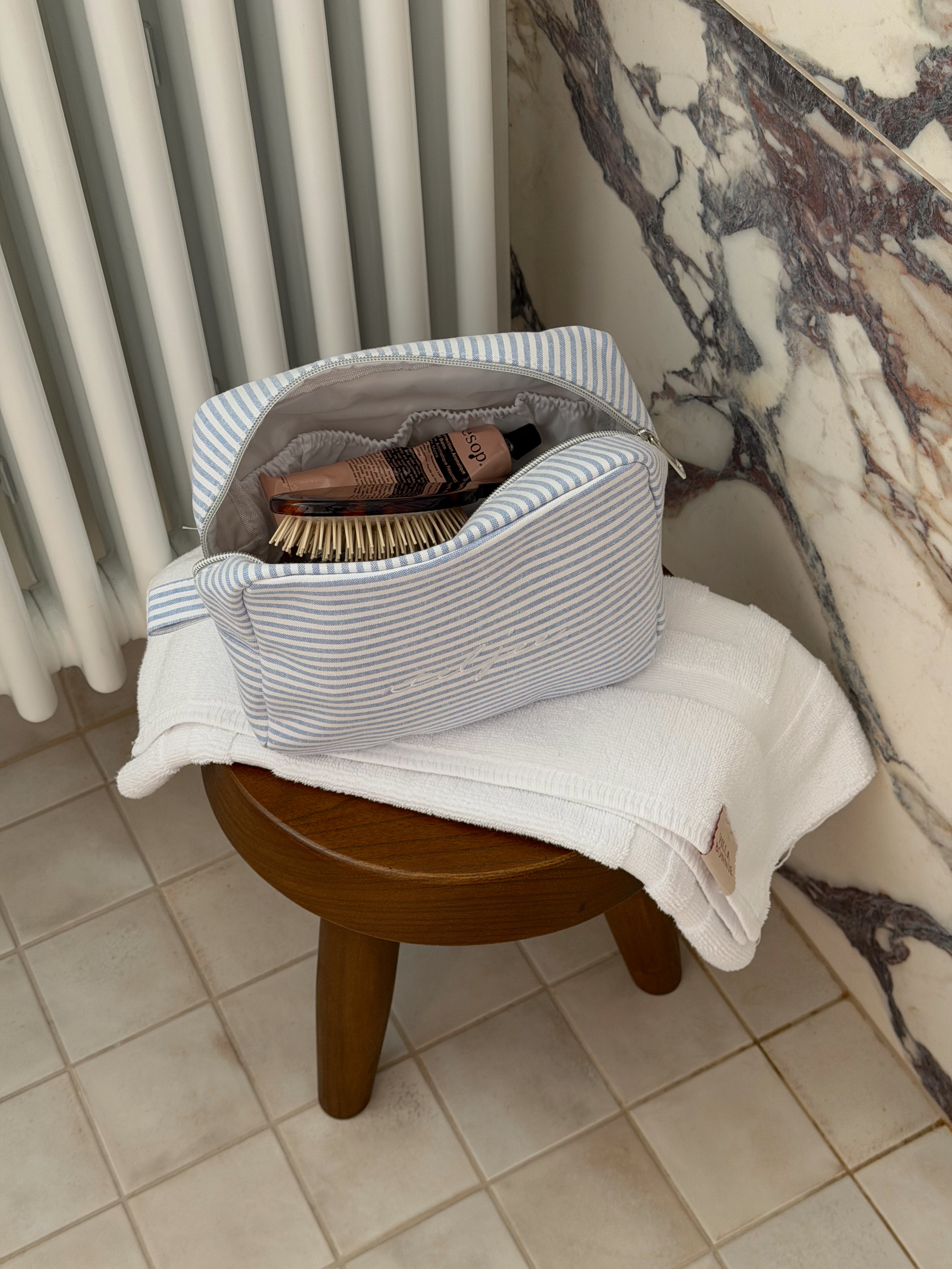 ATELJEE SAAR TOILET BAG BLUE